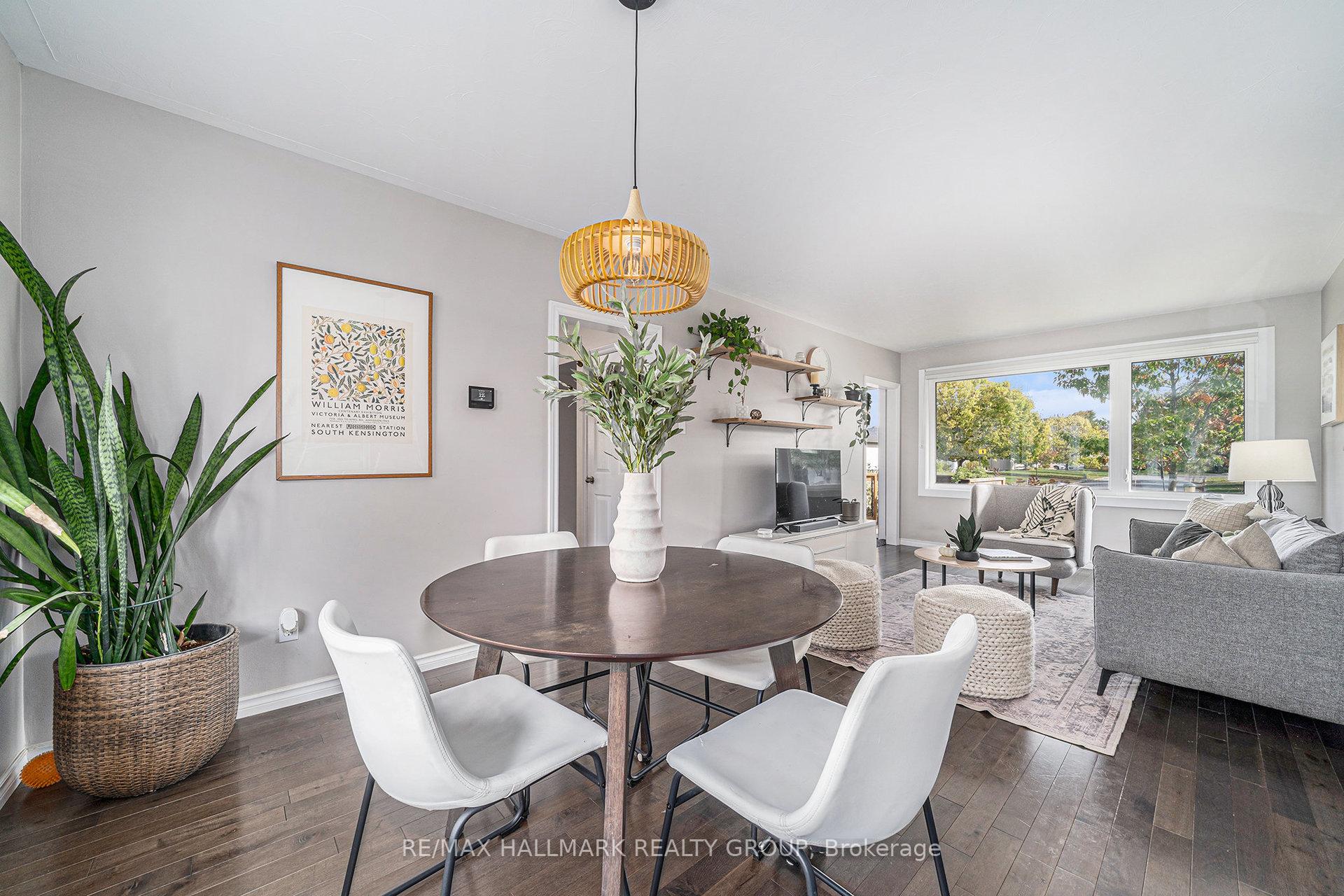 Photo 3 of 921 Wingate Drive, Ottawa, Elmvale Acres/Urbandale — HOMEH