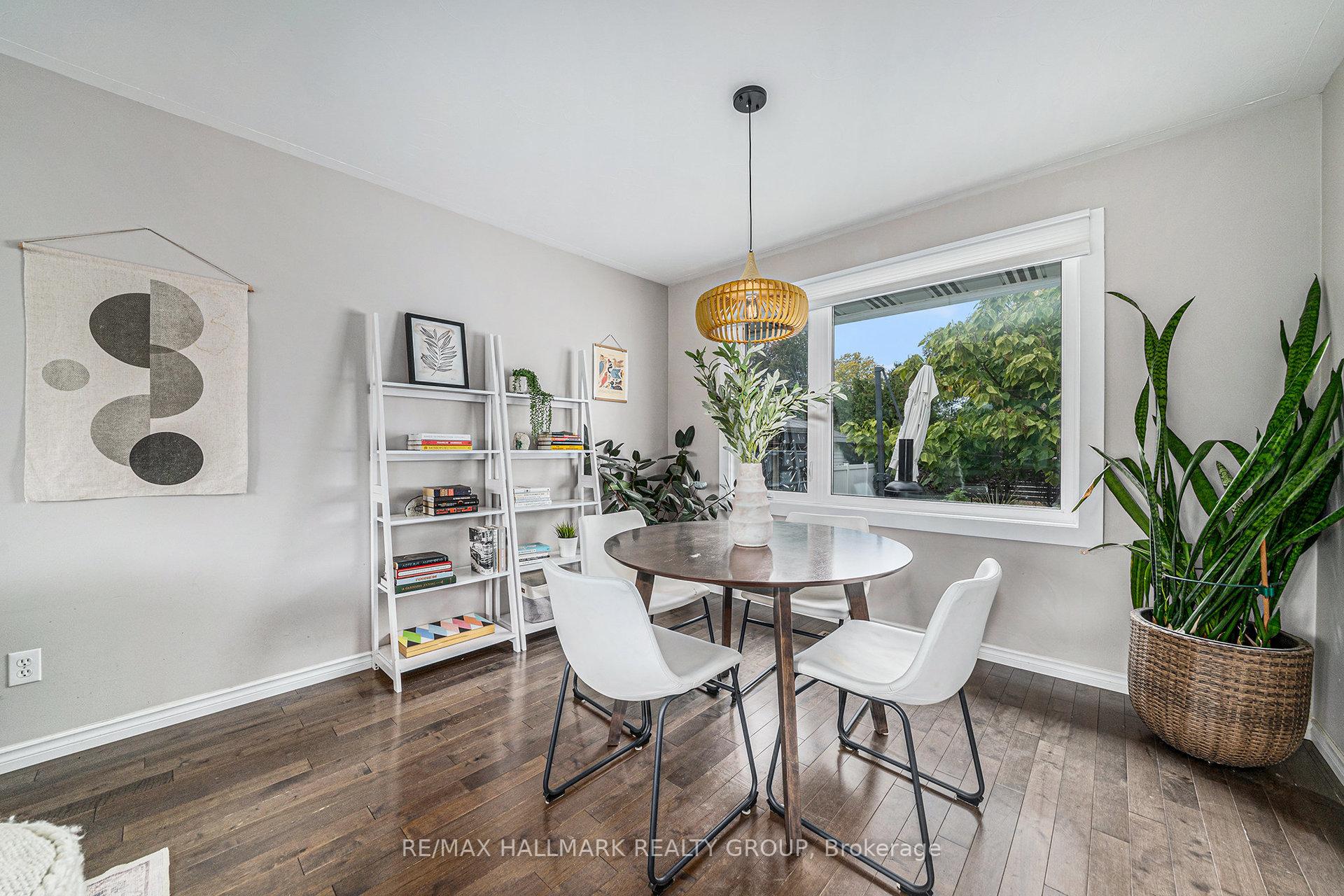 Photo 2 of 921 Wingate Drive, Ottawa, Elmvale Acres/Urbandale — HOMEH
