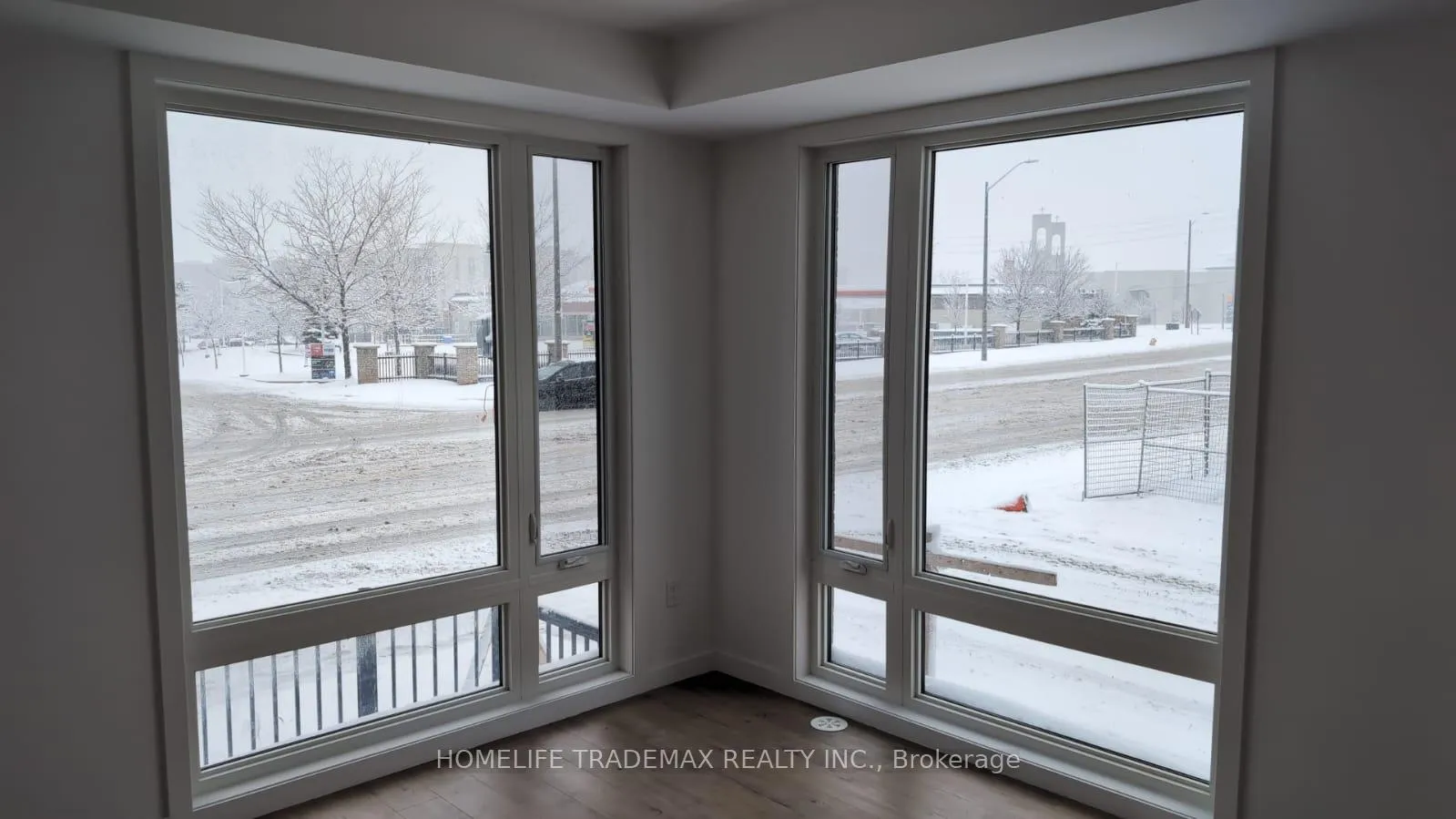 Photo 5 of Unit 16, 3175 Denison St Street, Markham, Middlefield — HOMEH