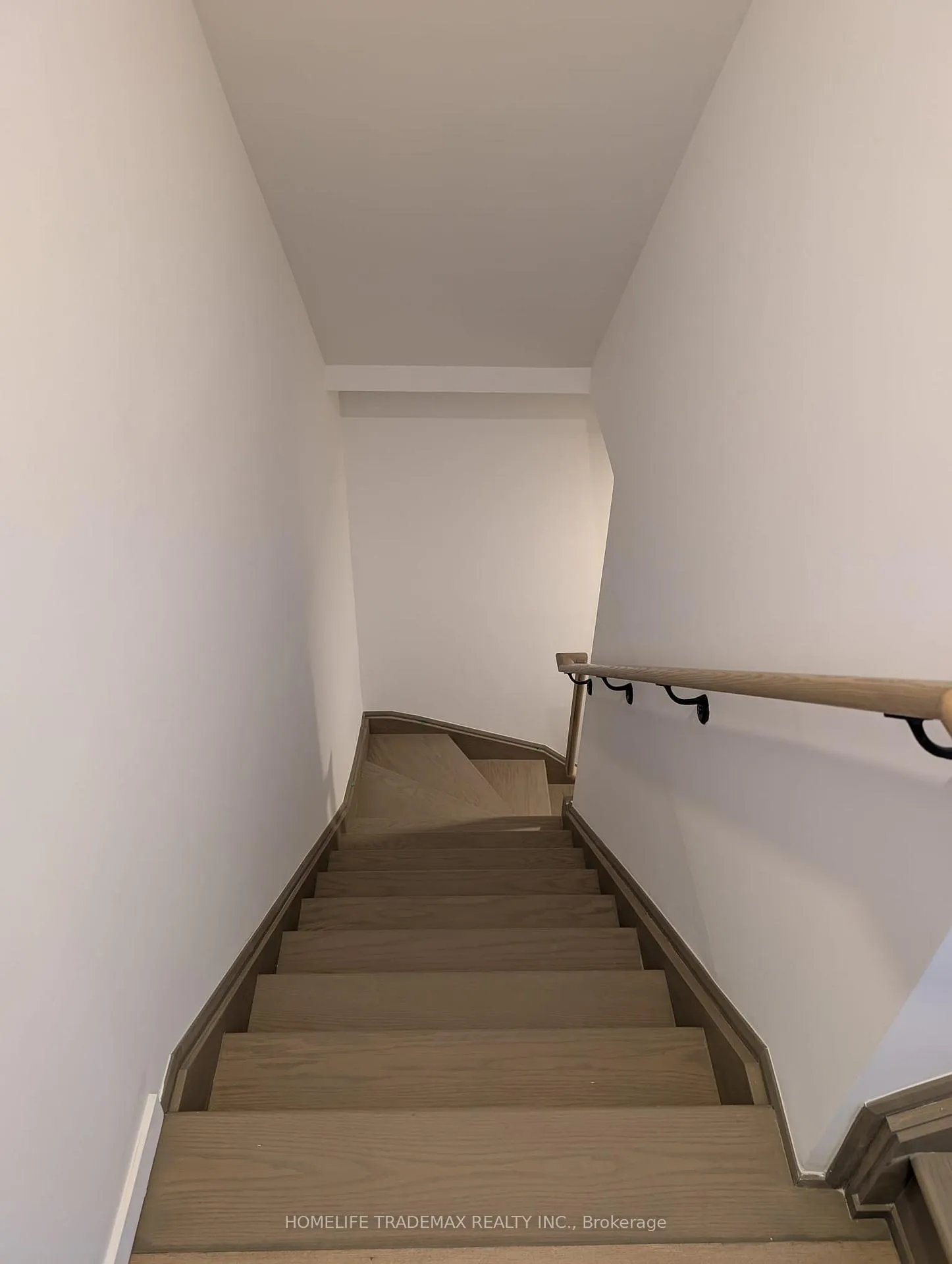 Photo 13 of Unit 16, 3175 Denison St Street, Markham, Middlefield — HOMEH