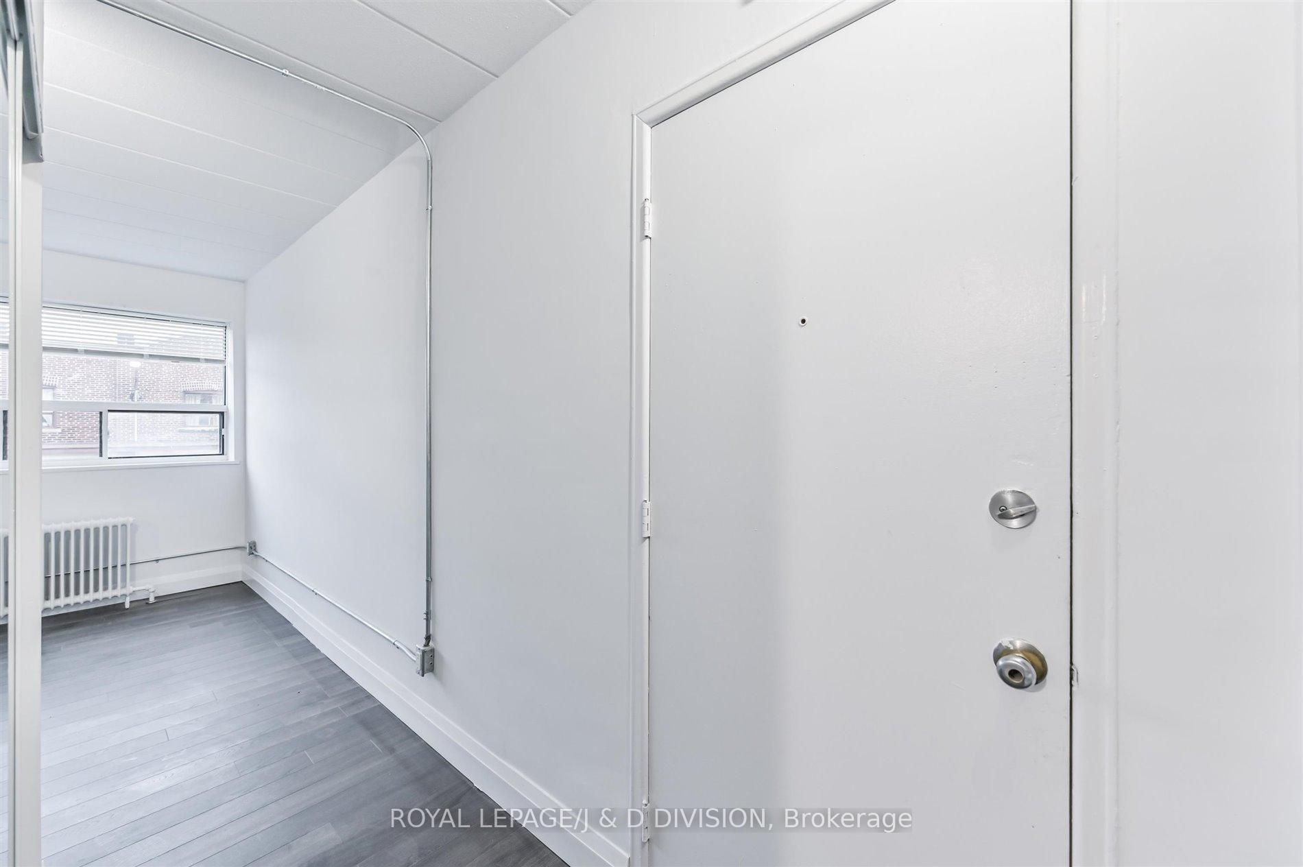 Photo 3 of Unit 201, 325 Sammon Avenue, Toronto, Danforth Village-East York — HOMEH