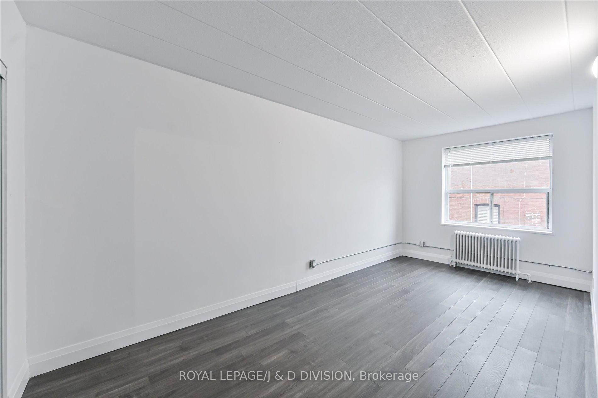 Photo 8 of Unit 201, 325 Sammon Avenue, Toronto, Danforth Village-East York — HOMEH