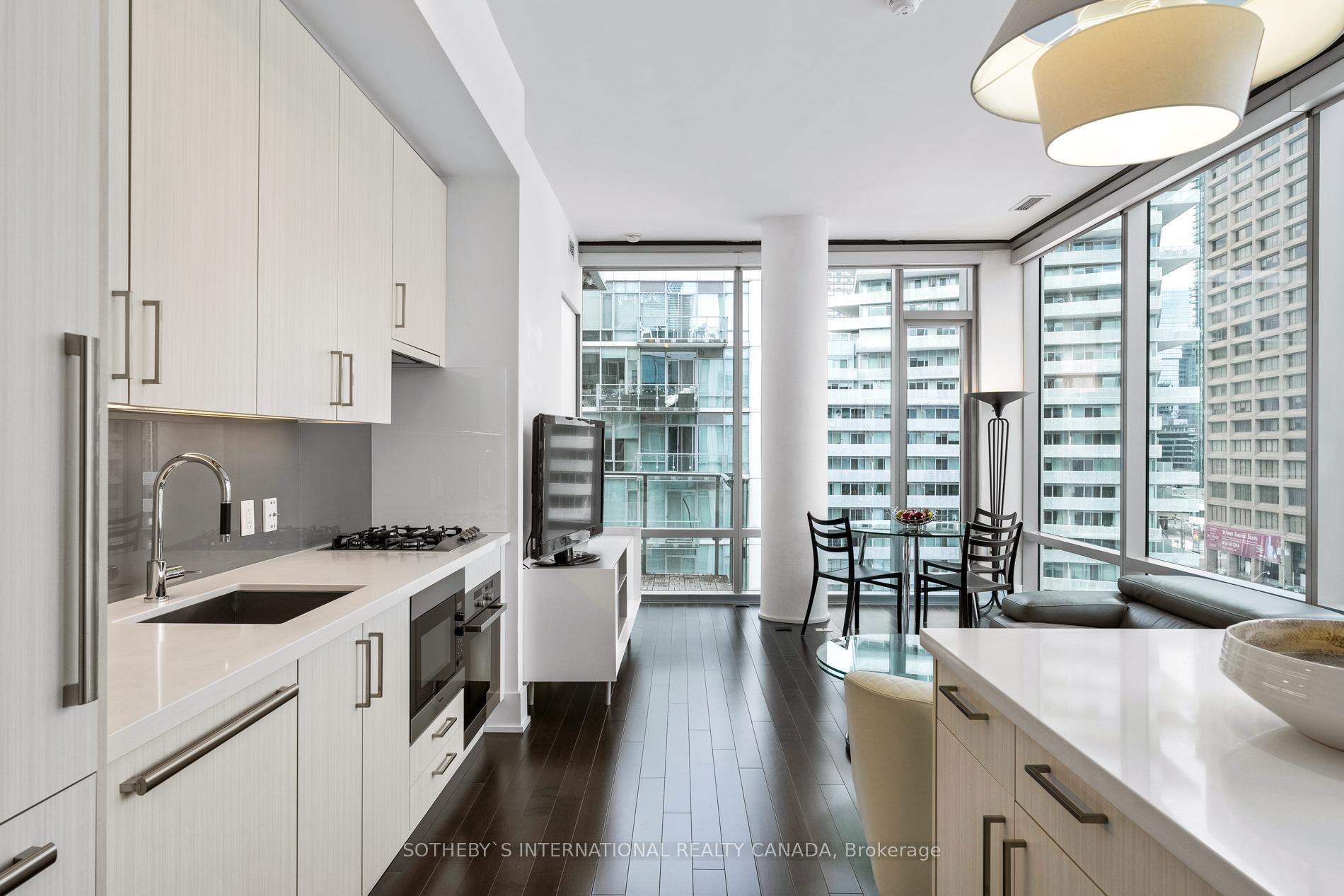 Photo 2 of Unit 803, 39 Queens Quay E, Toronto, Waterfront Communities — HOMEH