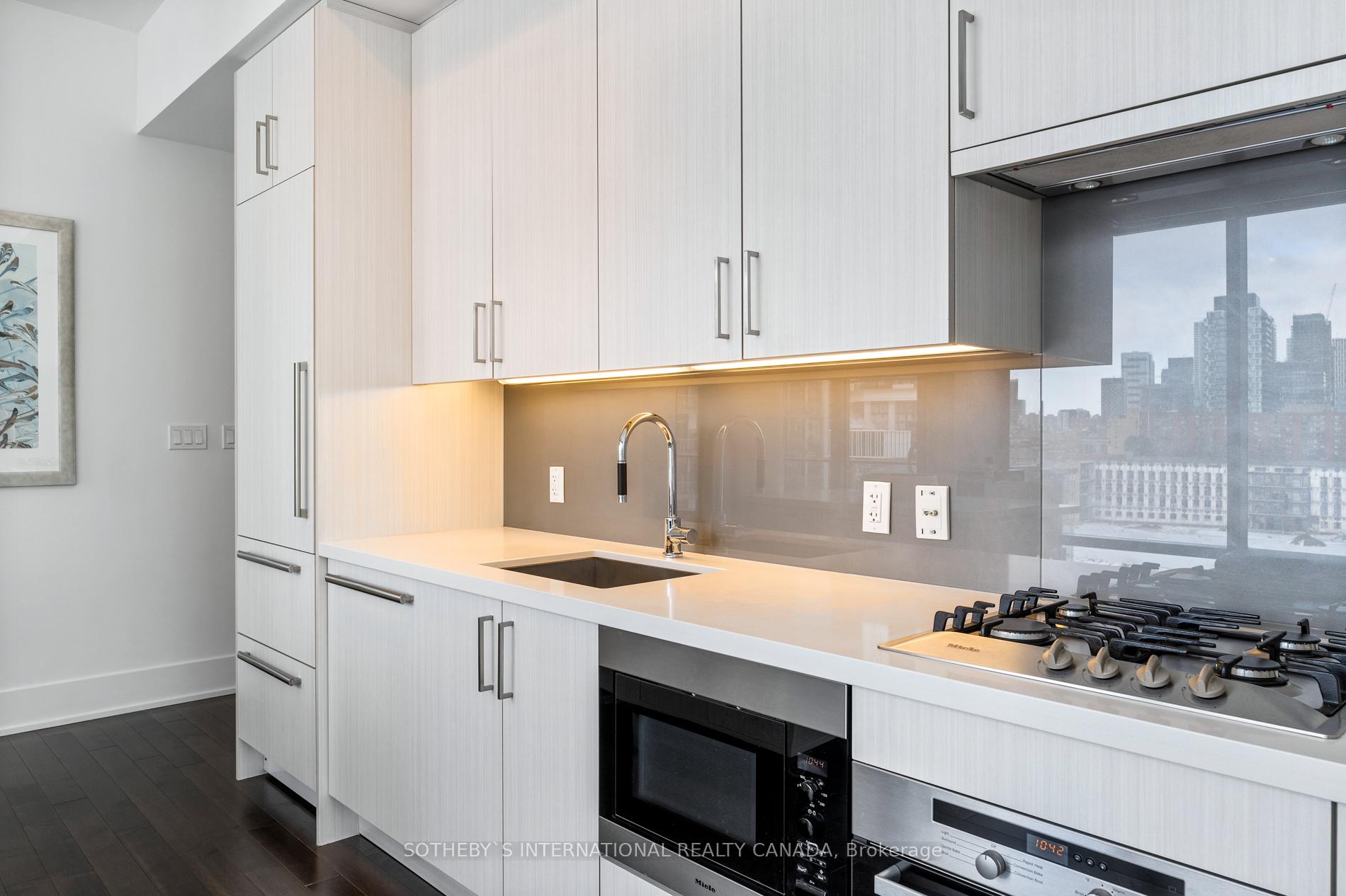 Photo 8 of Unit 803, 39 Queens Quay E, Toronto, Waterfront Communities — HOMEH