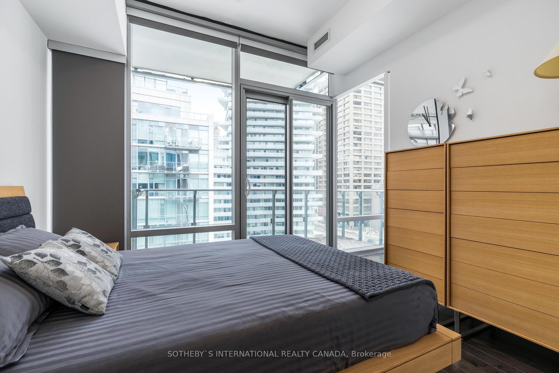 Photo 15 of Unit 803, 39 Queens Quay E, Toronto, Waterfront Communities — HOMEH