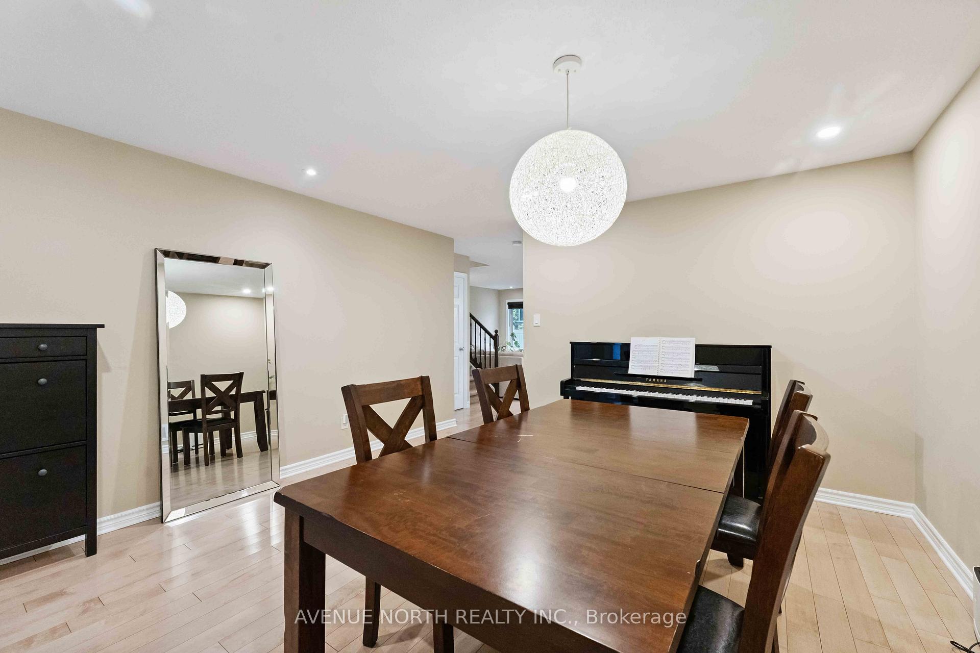 Photo 9 of 88 Cormack Circle, Ottawa, Barrhaven - Strandherd — HOMEH