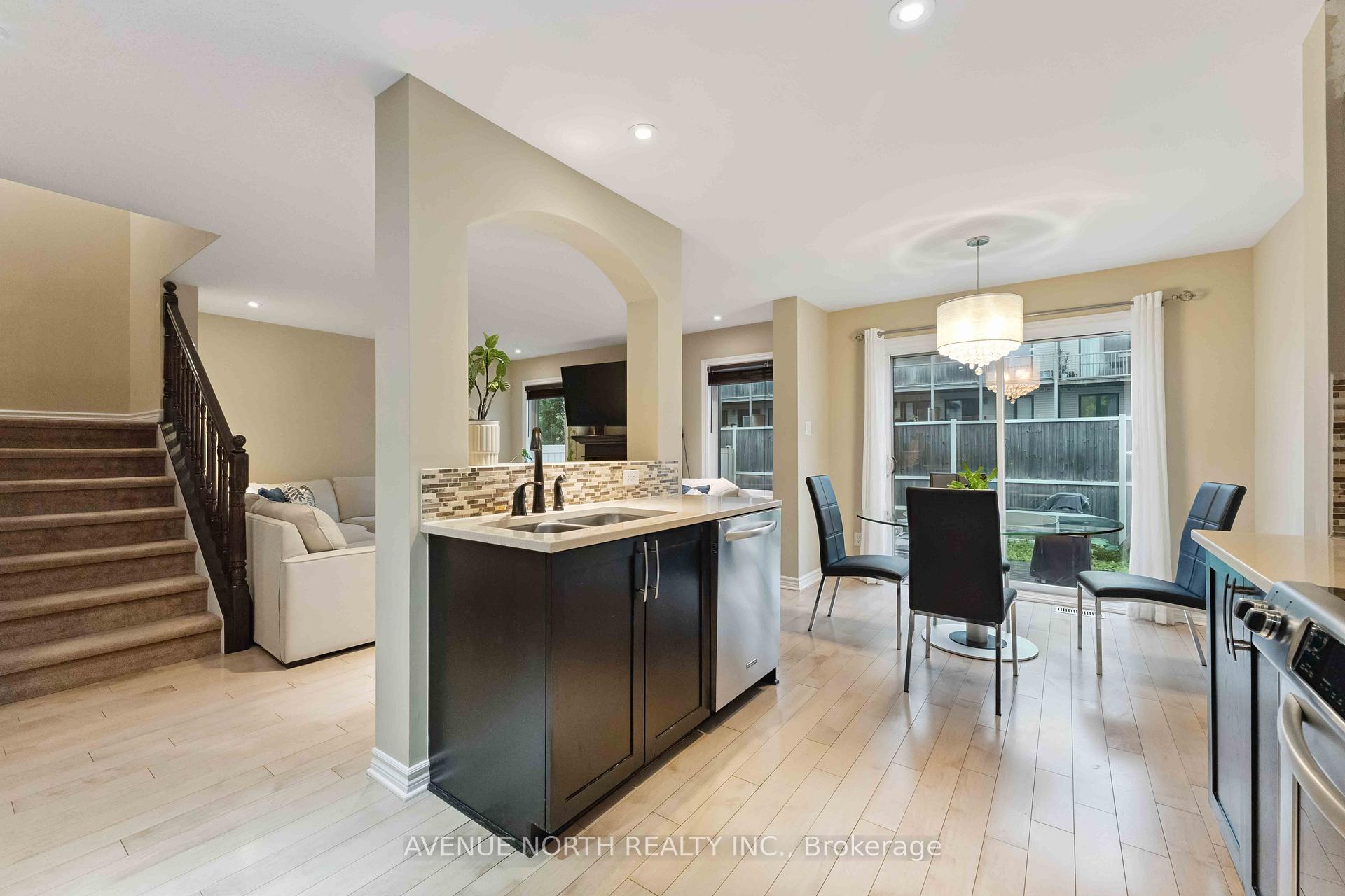 Photo 14 of 88 Cormack Circle, Ottawa, Barrhaven - Strandherd — HOMEH