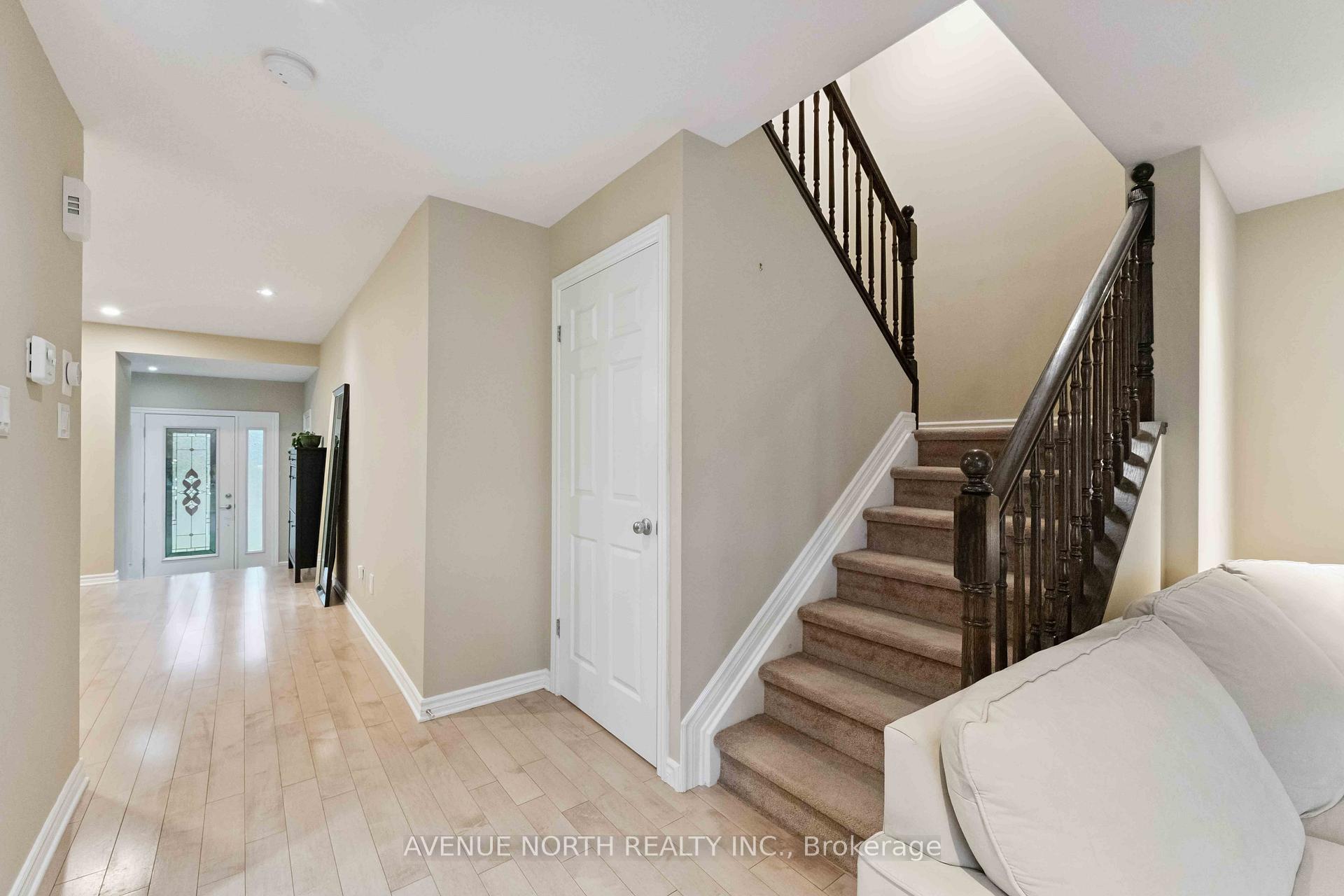 Photo 18 of 88 Cormack Circle, Ottawa, Barrhaven - Strandherd — HOMEH