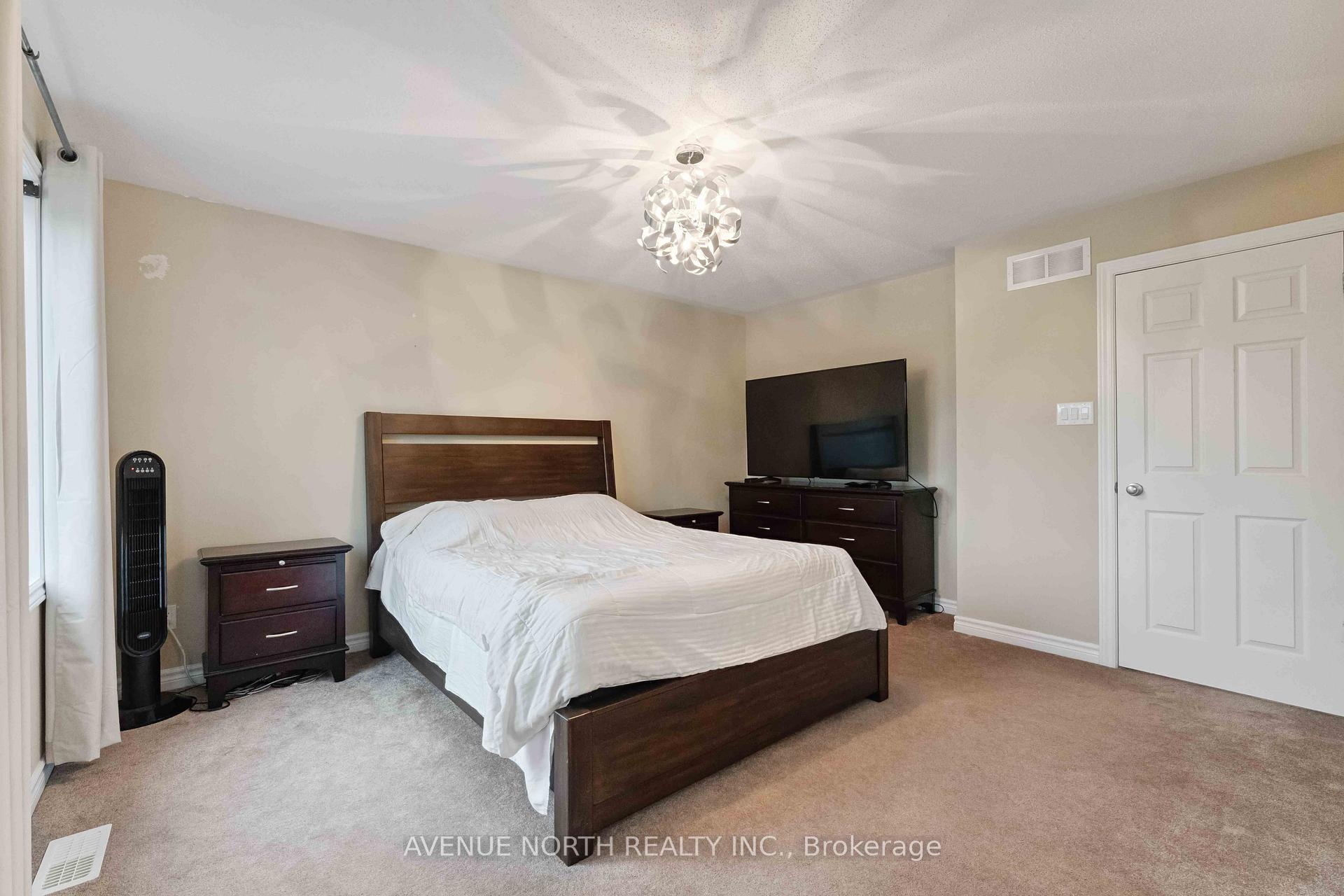 Photo 22 of 88 Cormack Circle, Ottawa, Barrhaven - Strandherd — HOMEH