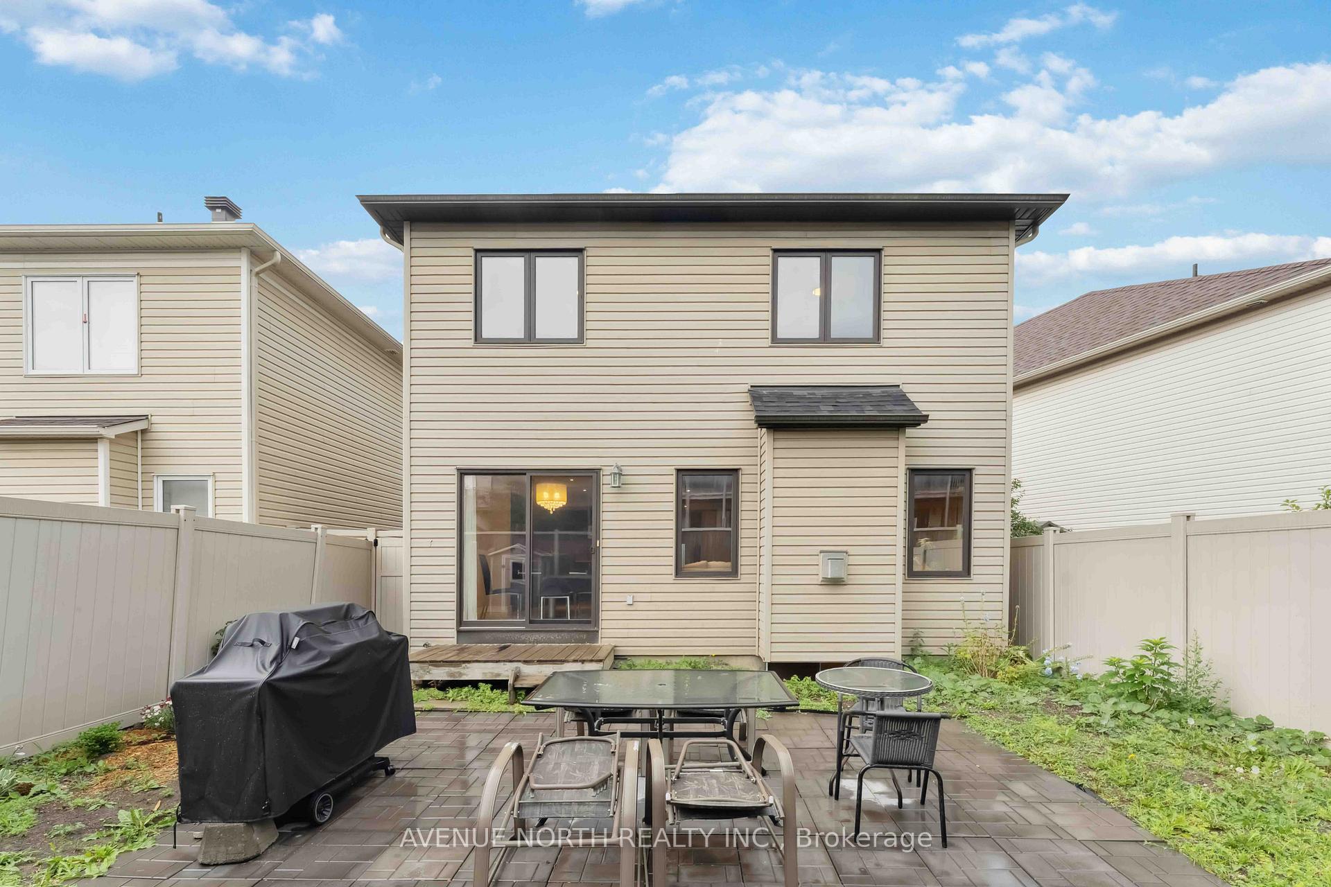 Photo 37 of 88 Cormack Circle, Ottawa, Barrhaven - Strandherd — HOMEH