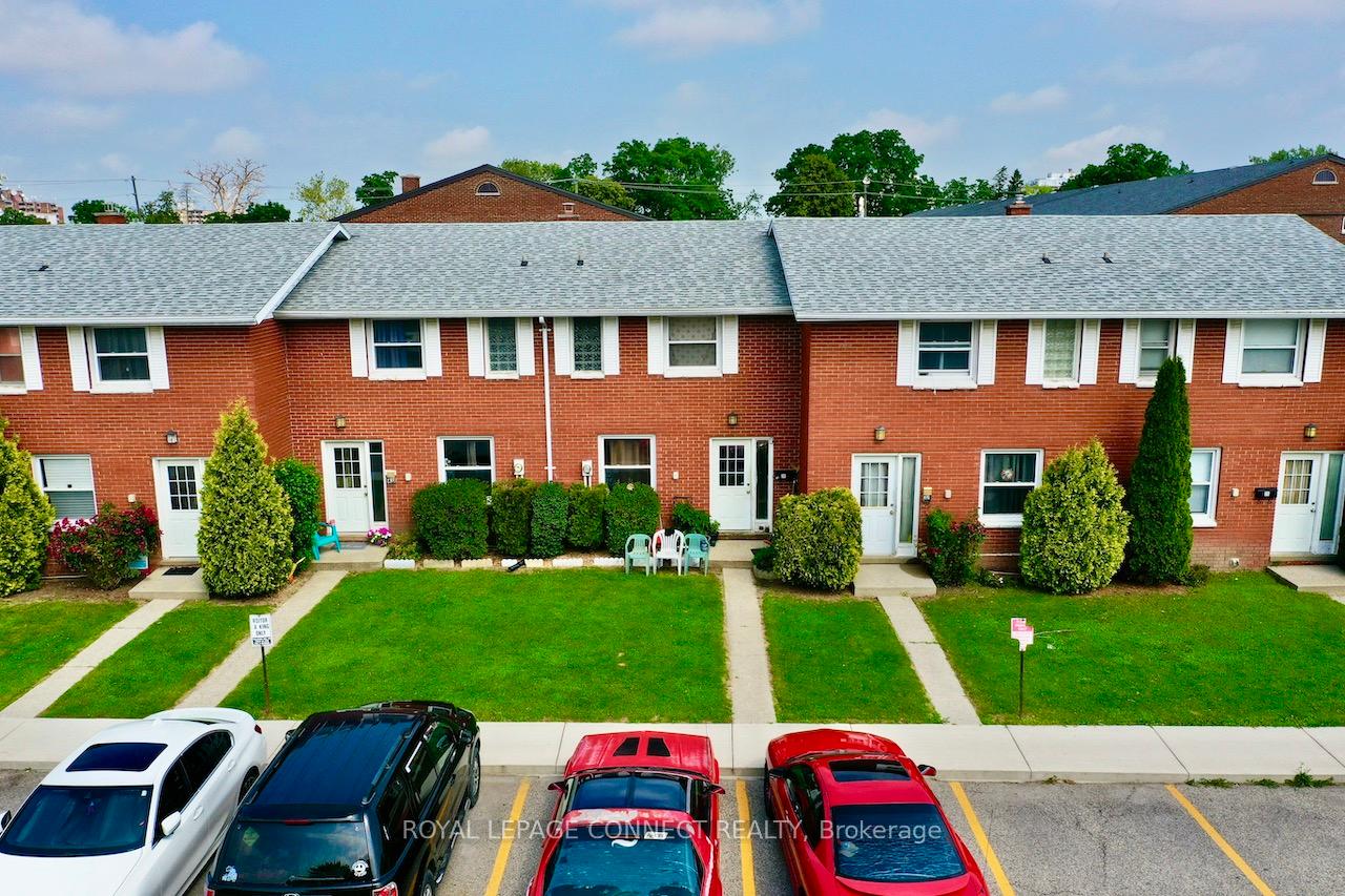Photo 1 of Unit 4, 39 Orchard Place, Chatham-Kent — HOMEH