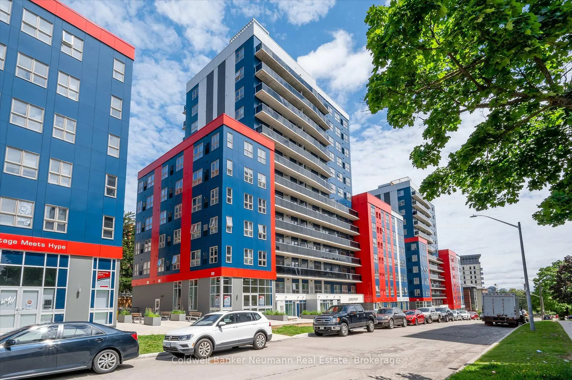 Front of Unit 227, 258b Sunview Street