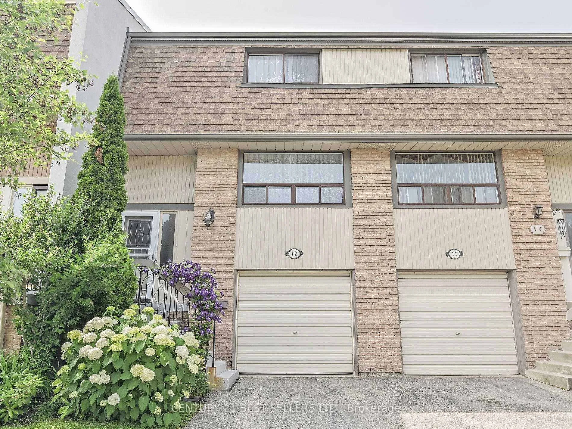 Front of Unit 12, 12 Ashton Crescent
