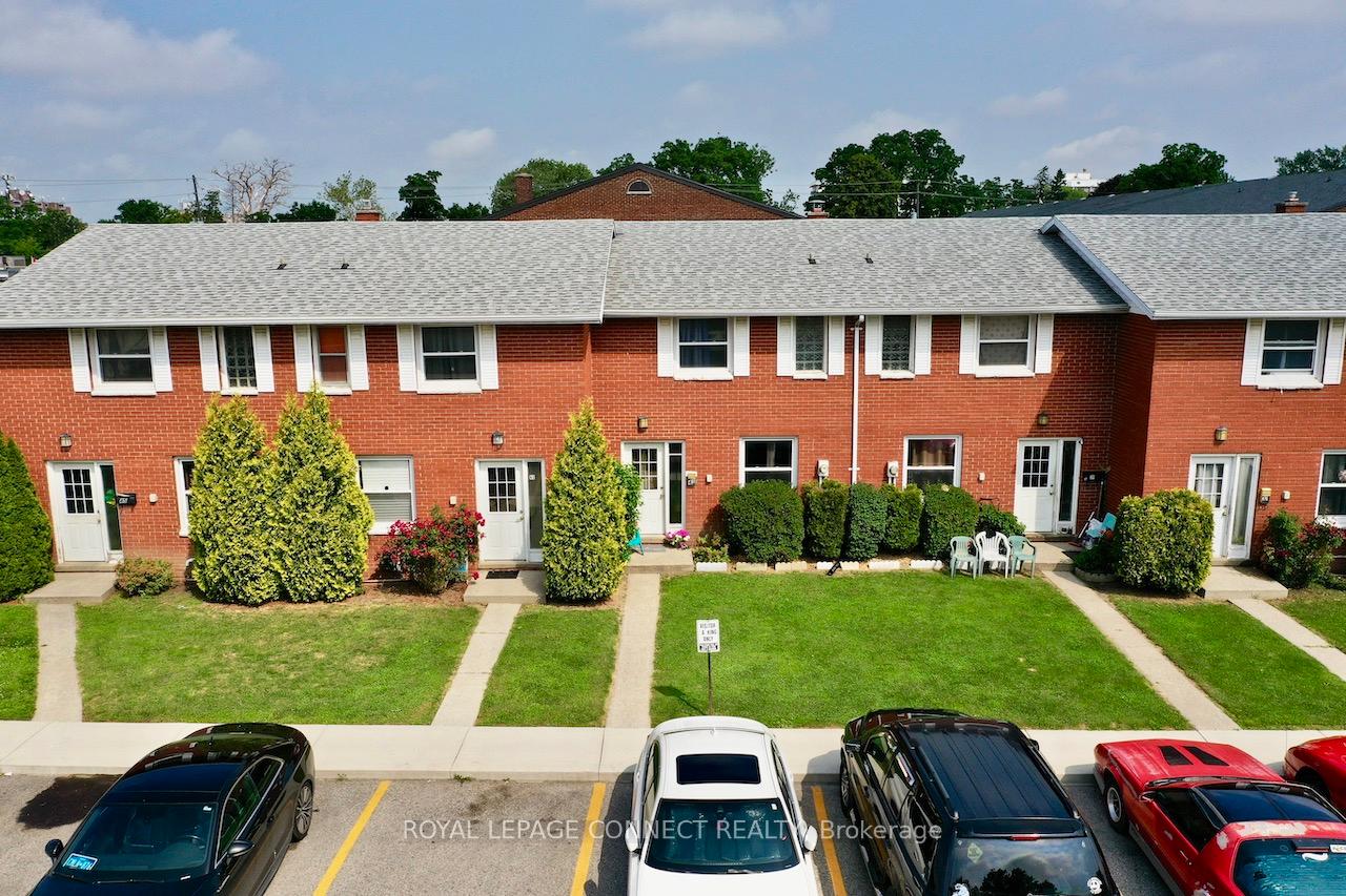 Photo 1 of Unit 3, 41 Orchard Place, Chatham-Kent — HOMEH