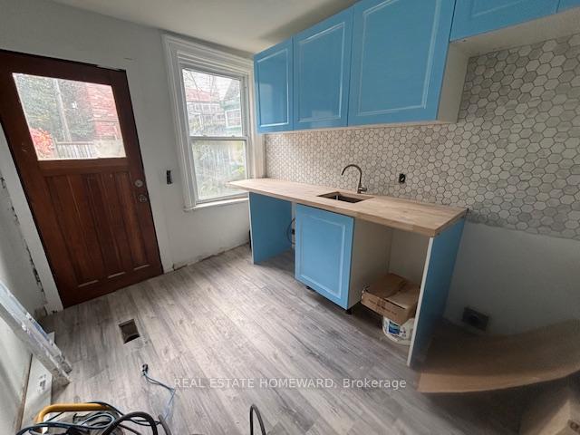 Photo 3 of 457 Queen Street E, Toronto, Moss Park — HOMEH
