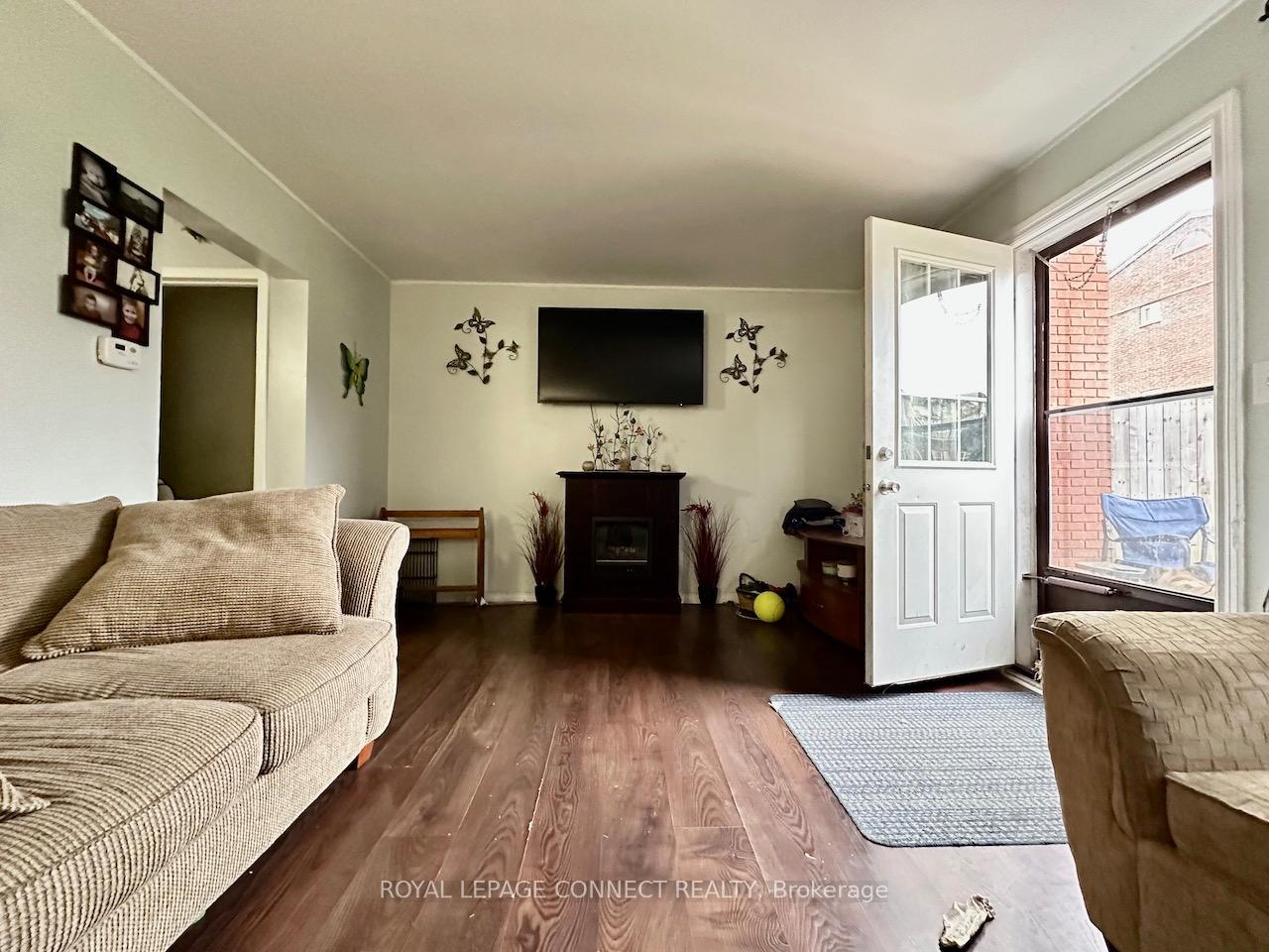 Photo 5 of Unit 5, 37 Orchard Place, Chatham-Kent — HOMEH