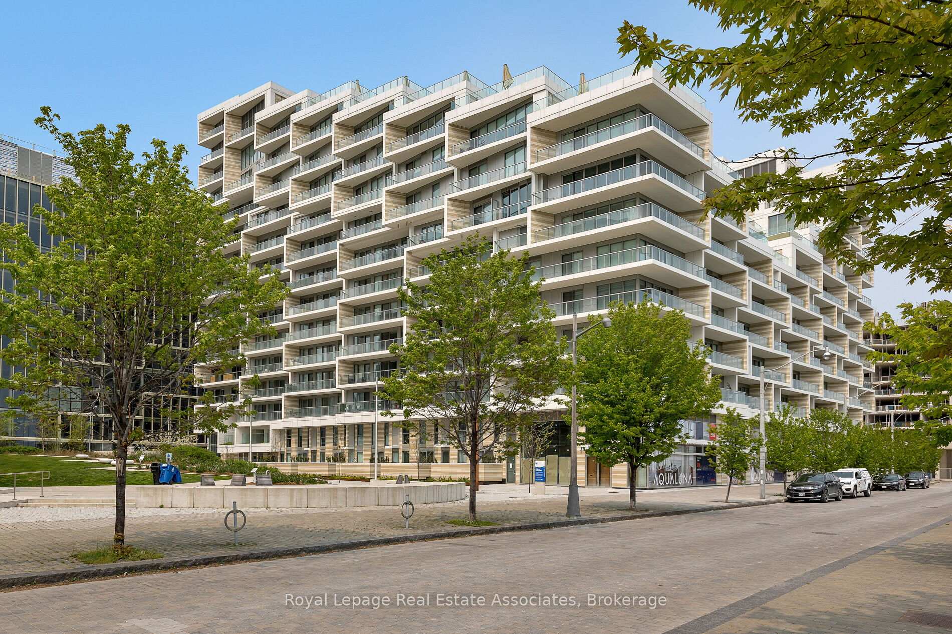 Photo 1 of Unit 410, 118 Merchants' Wharf, Toronto, Waterfront Communities — HOMEH