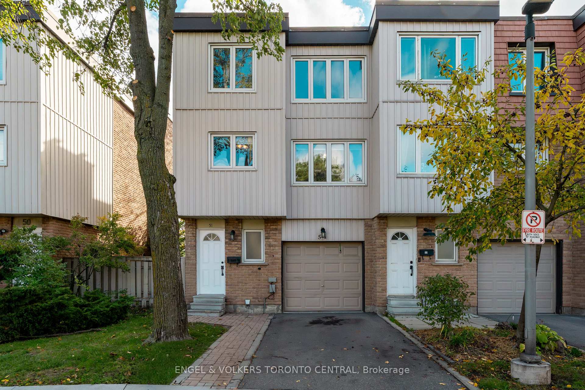 Front of Unit 51, 15 Guildwood Parkway