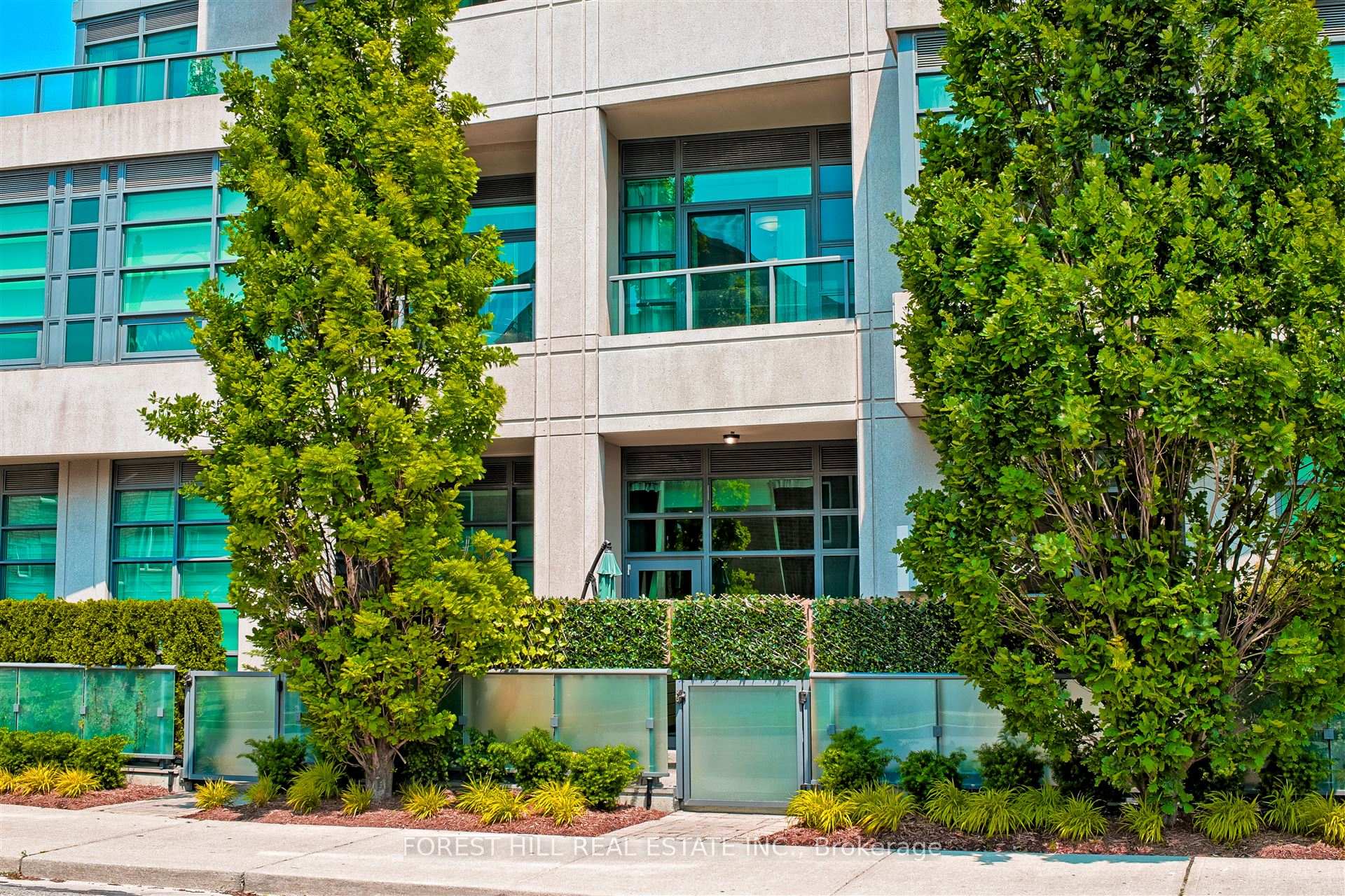 Photo 1 of Unit TH 120, 35 Brian Peck Crescent, Toronto, Leaside — HOMEH