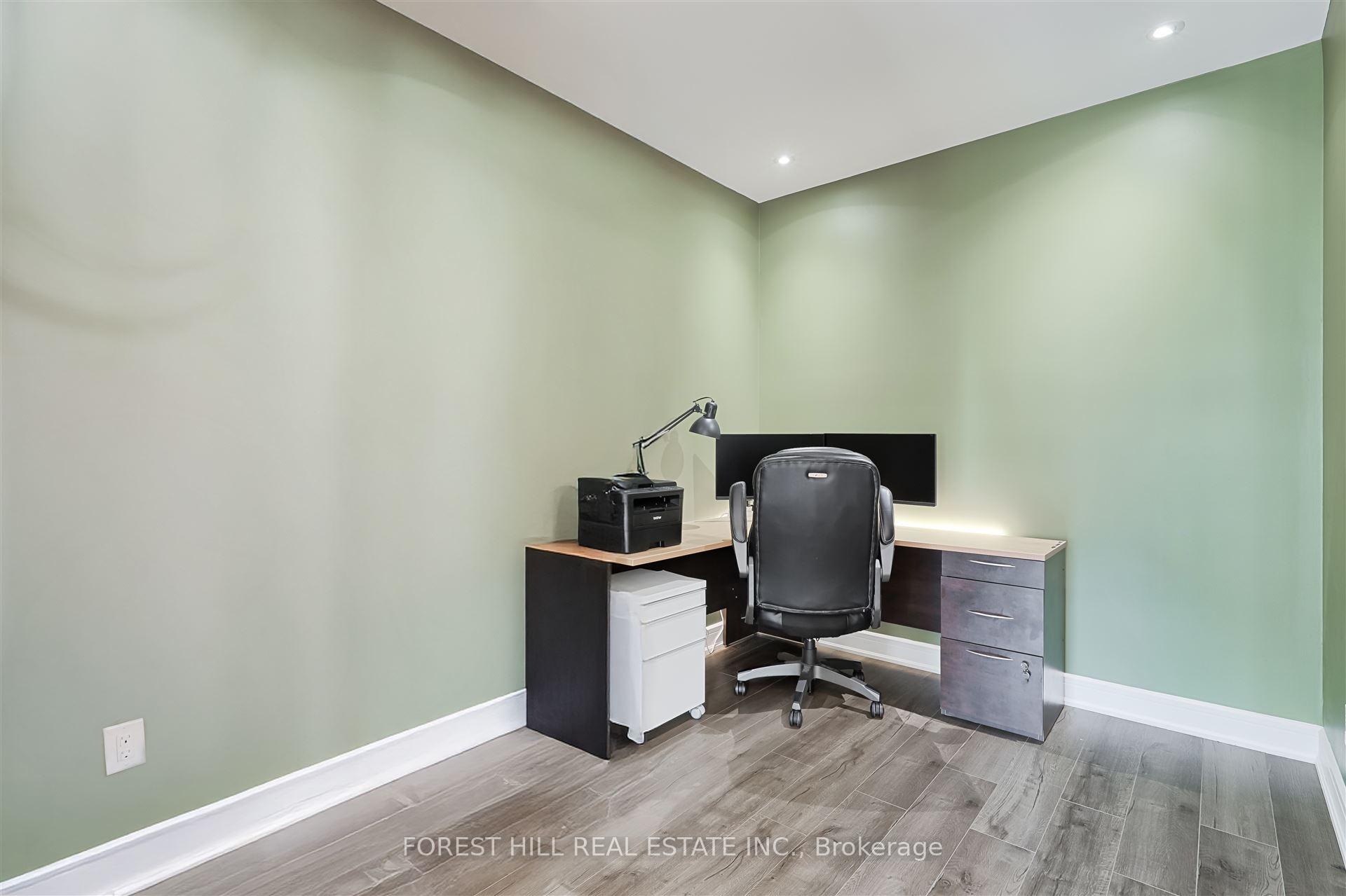 Photo 23 of Unit TH 120, 35 Brian Peck Crescent, Toronto, Leaside — HOMEH