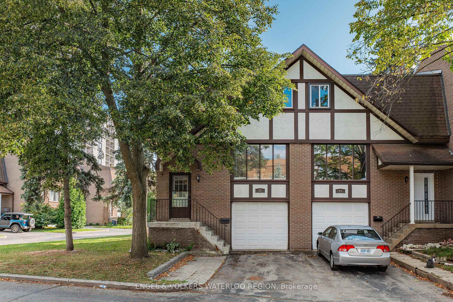 Photo 3 of Unit 28, 49 Cedarwoods Crescent, Kitchener — HOMEH