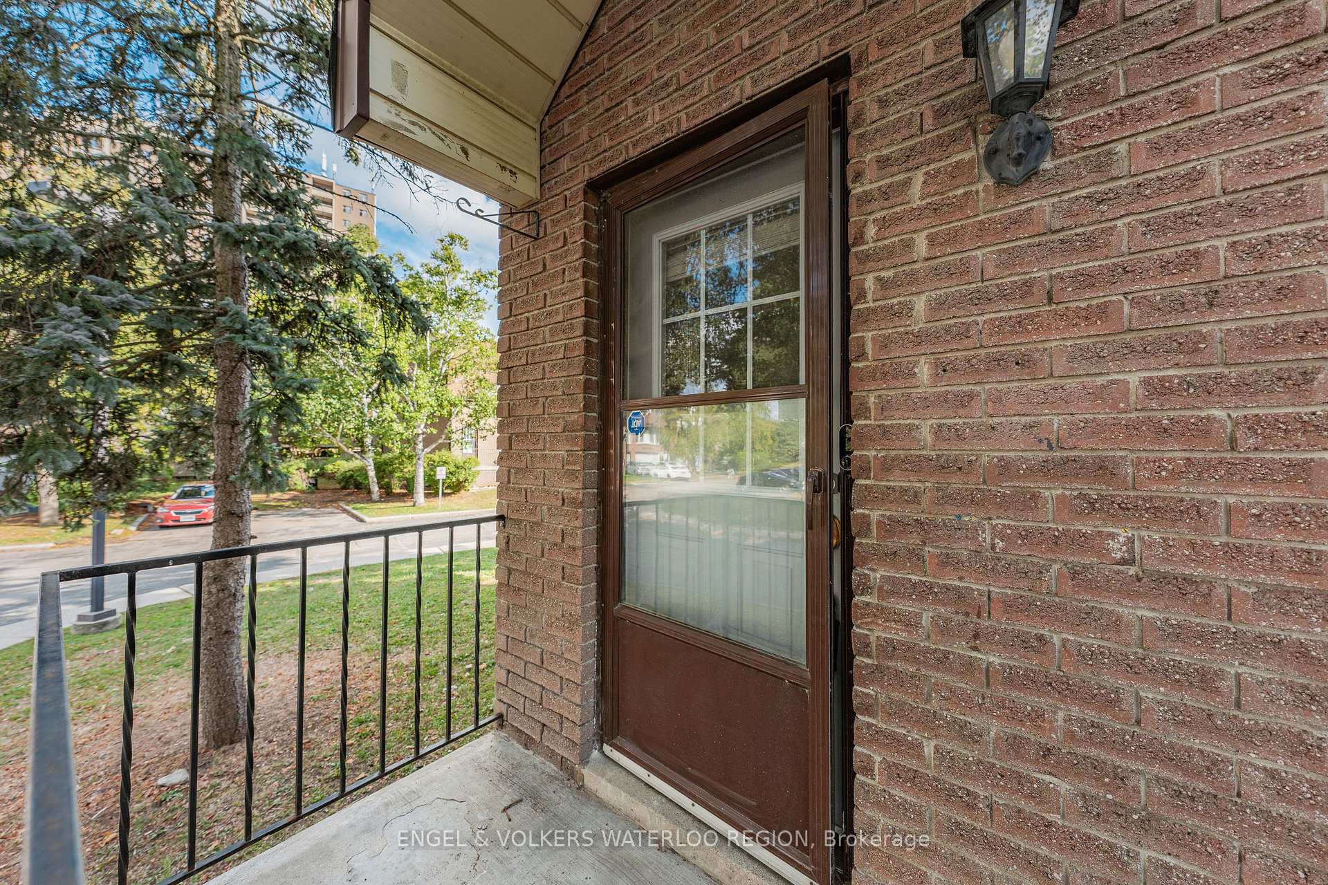 Photo 6 of Unit 28, 49 Cedarwoods Crescent, Kitchener — HOMEH