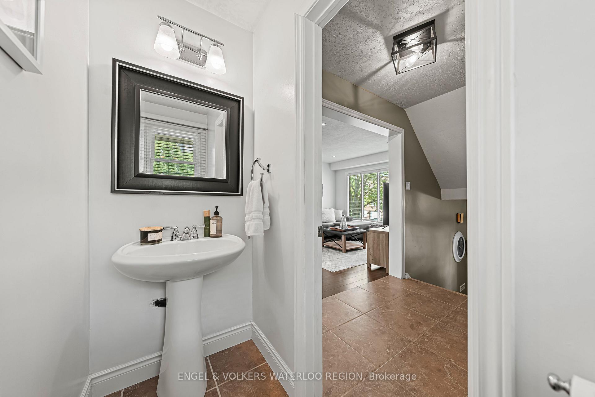 Photo 11 of Unit 28, 49 Cedarwoods Crescent, Kitchener — HOMEH