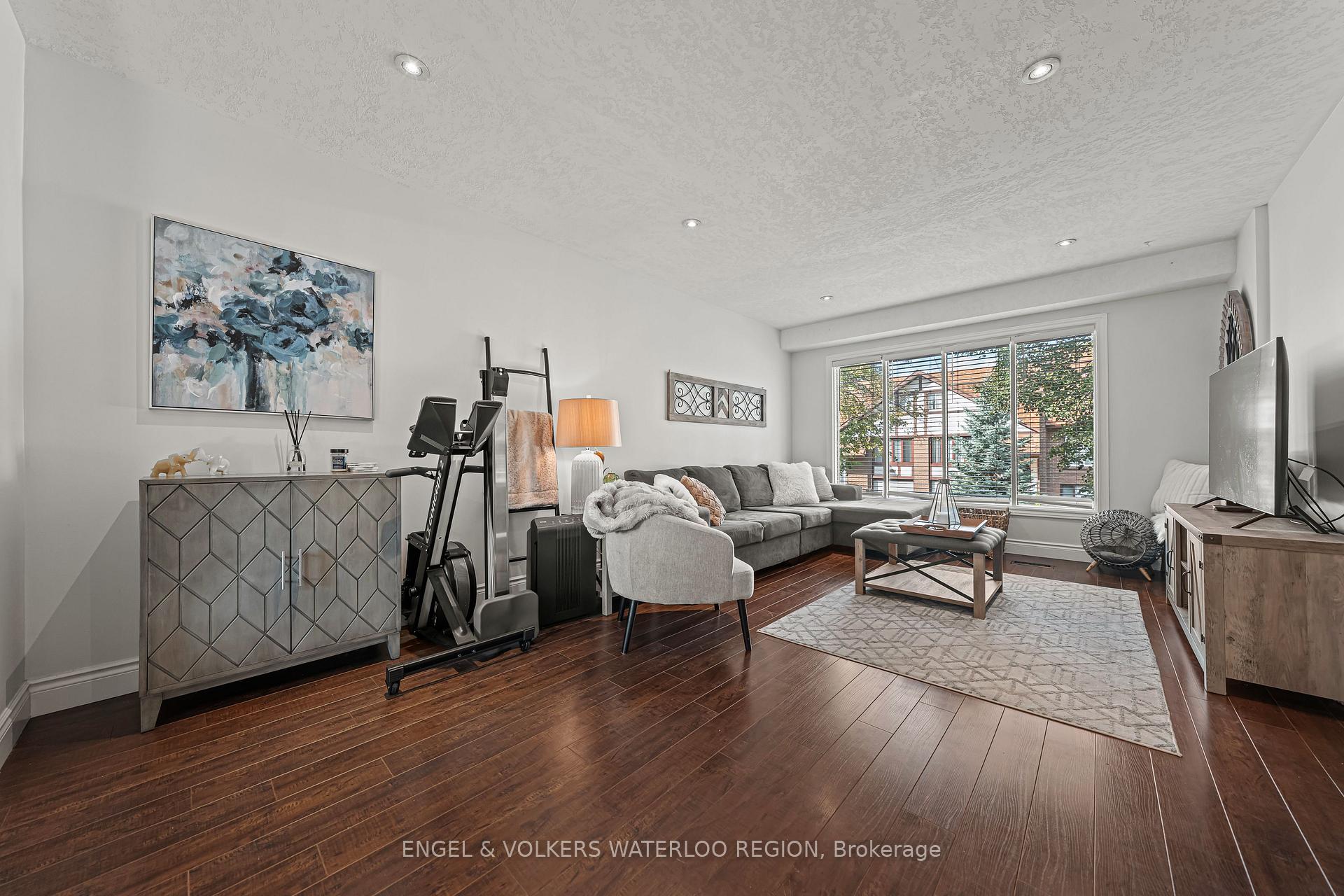 Photo 13 of Unit 28, 49 Cedarwoods Crescent, Kitchener — HOMEH