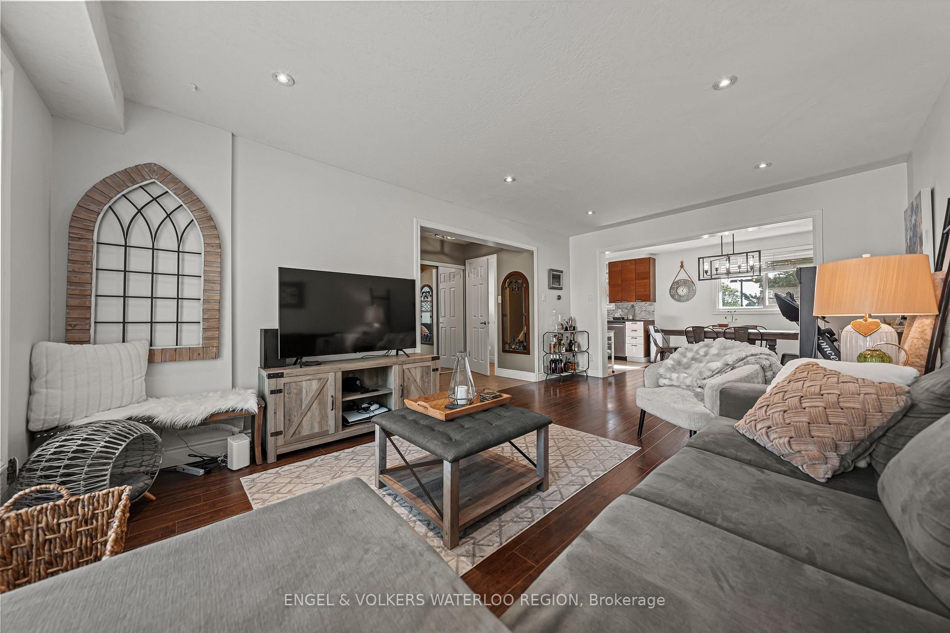 Photo 16 of Unit 28, 49 Cedarwoods Crescent, Kitchener — HOMEH