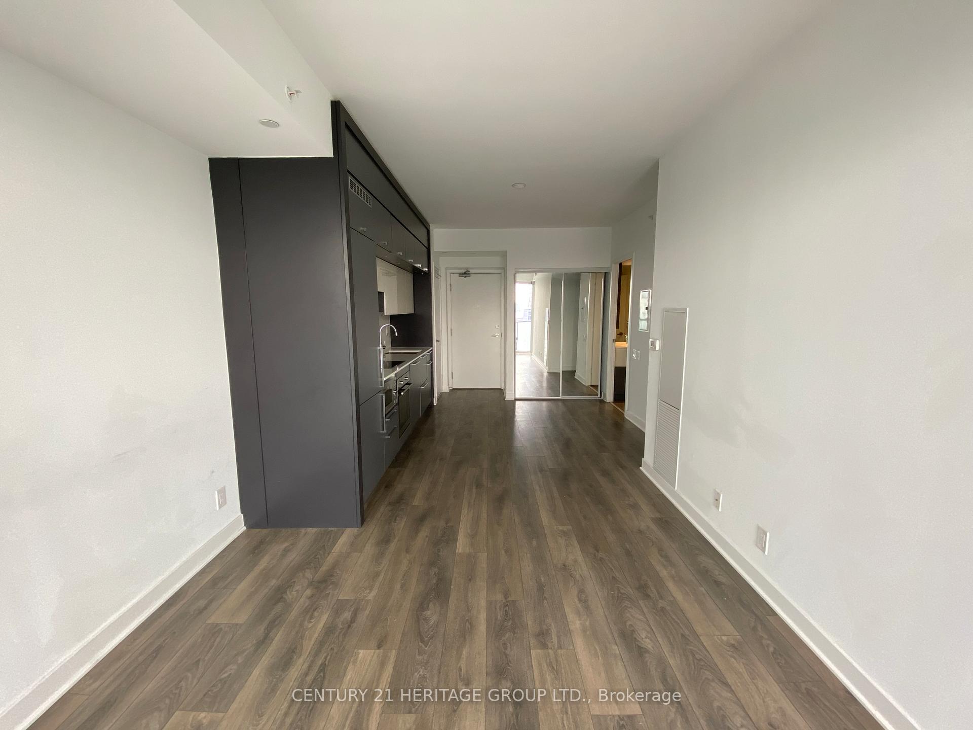Photo 6 of Unit 4802, 15 Grenville Street, Toronto, Bay Street Corridor — HOMEH