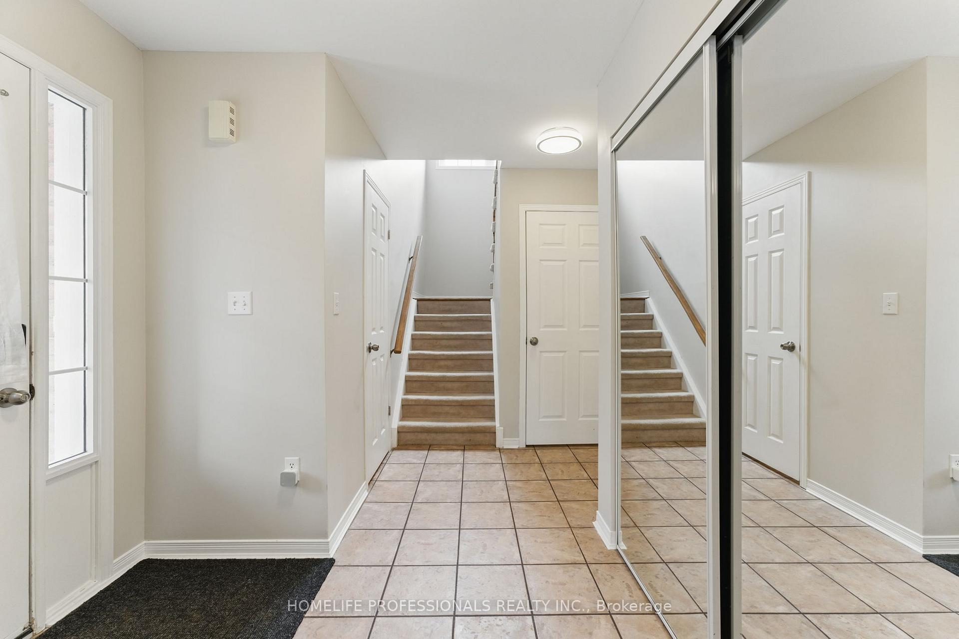 Photo 7 of Unit 32, 485 Green Road, Hamilton, Lakeshore — HOMEH