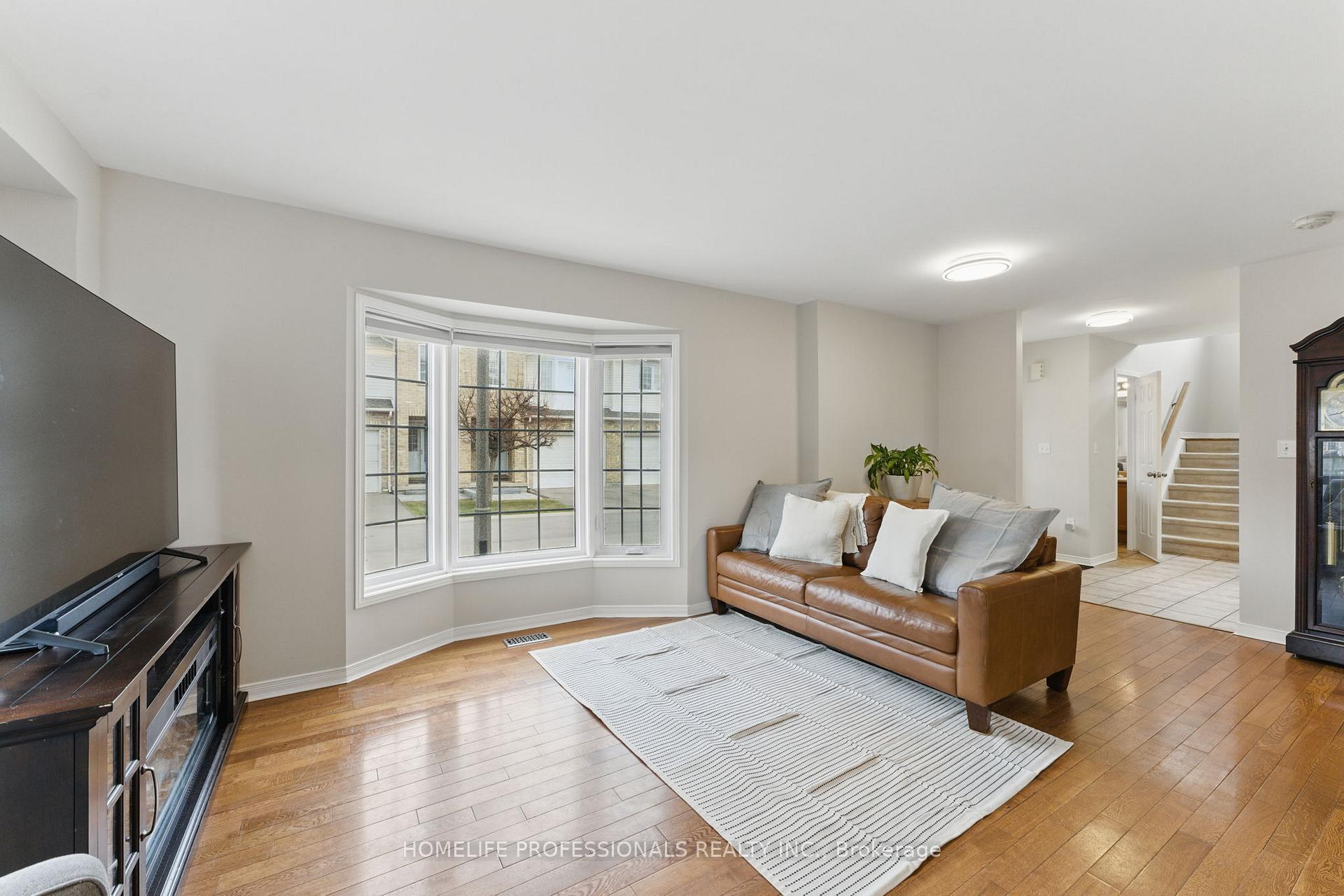 Photo 9 of Unit 32, 485 Green Road, Hamilton, Lakeshore — HOMEH