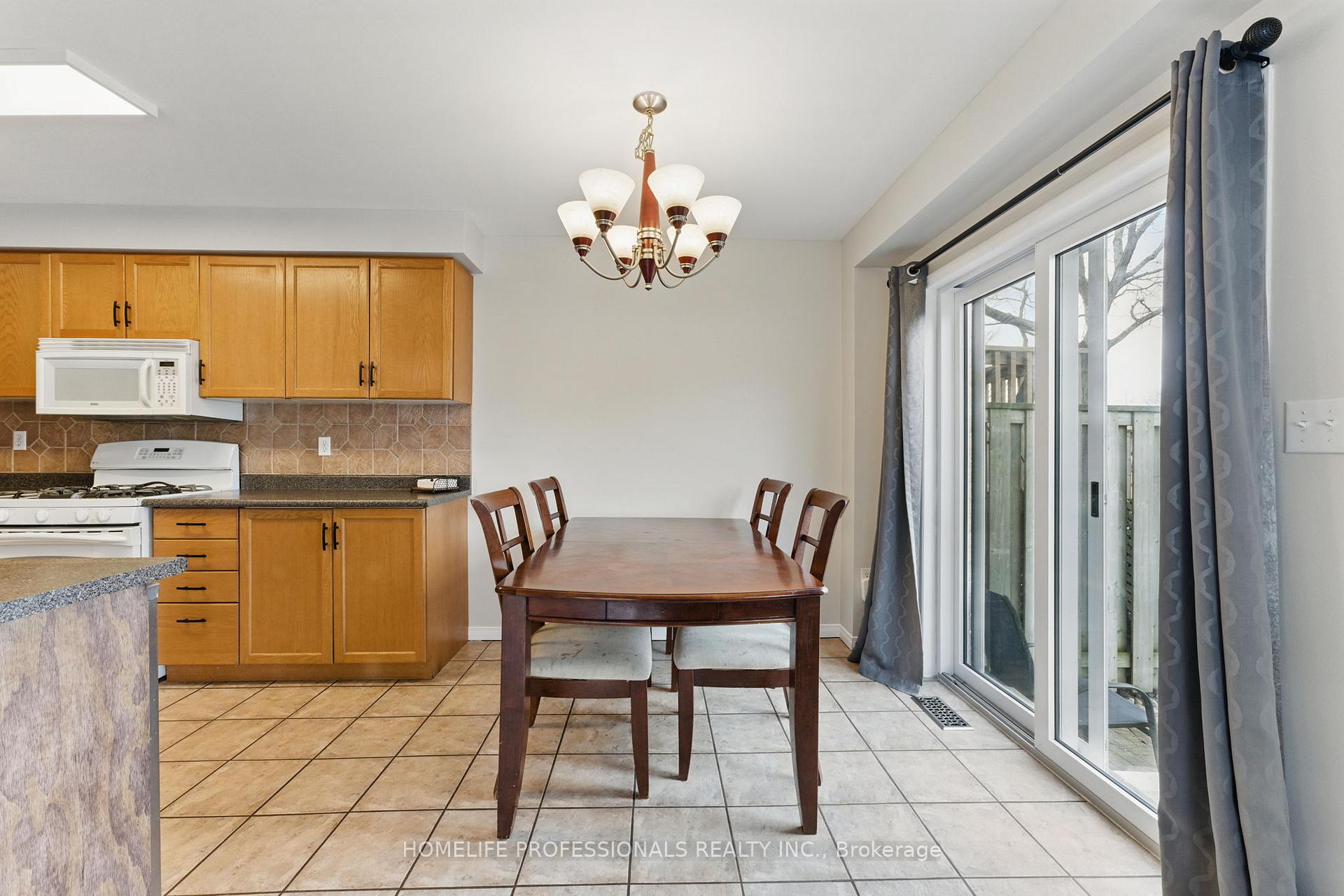 Photo 11 of Unit 32, 485 Green Road, Hamilton, Lakeshore — HOMEH