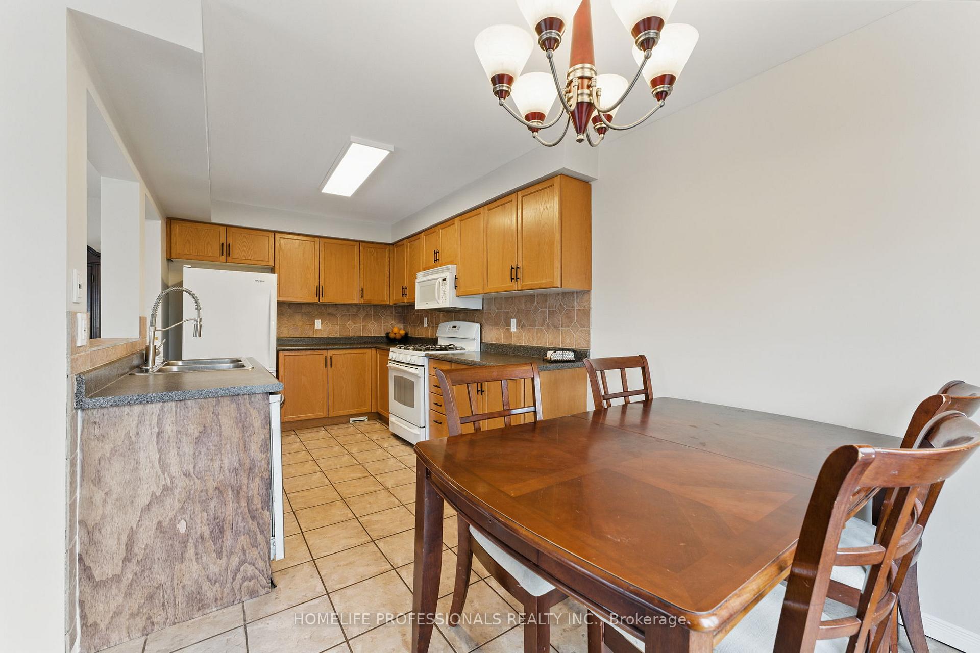 Photo 12 of Unit 32, 485 Green Road, Hamilton, Lakeshore — HOMEH