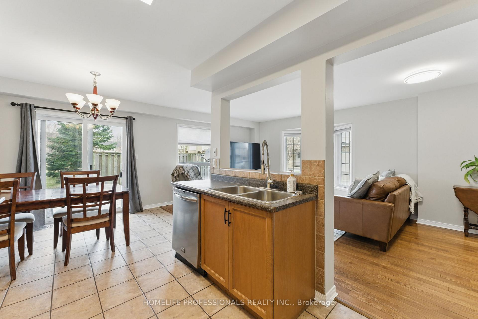 Photo 16 of Unit 32, 485 Green Road, Hamilton, Lakeshore — HOMEH