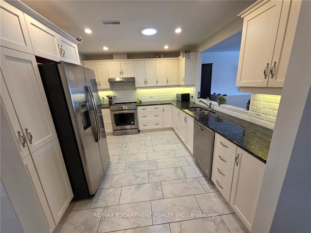 Photo 4 of 37 Bishop Tonnos Way, Hamilton, Kennedy — HOMEH