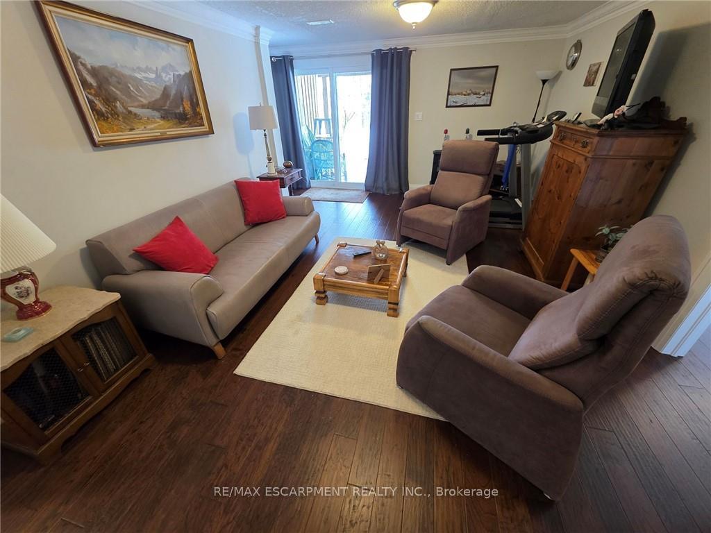 Photo 12 of 37 Bishop Tonnos Way, Hamilton, Kennedy — HOMEH