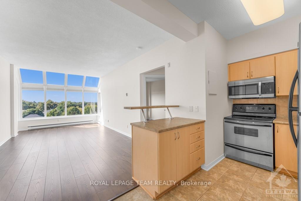 Photo 2 of Unit 711, 225 Alvin Road, Ottawa, Manor Park — HOMEH