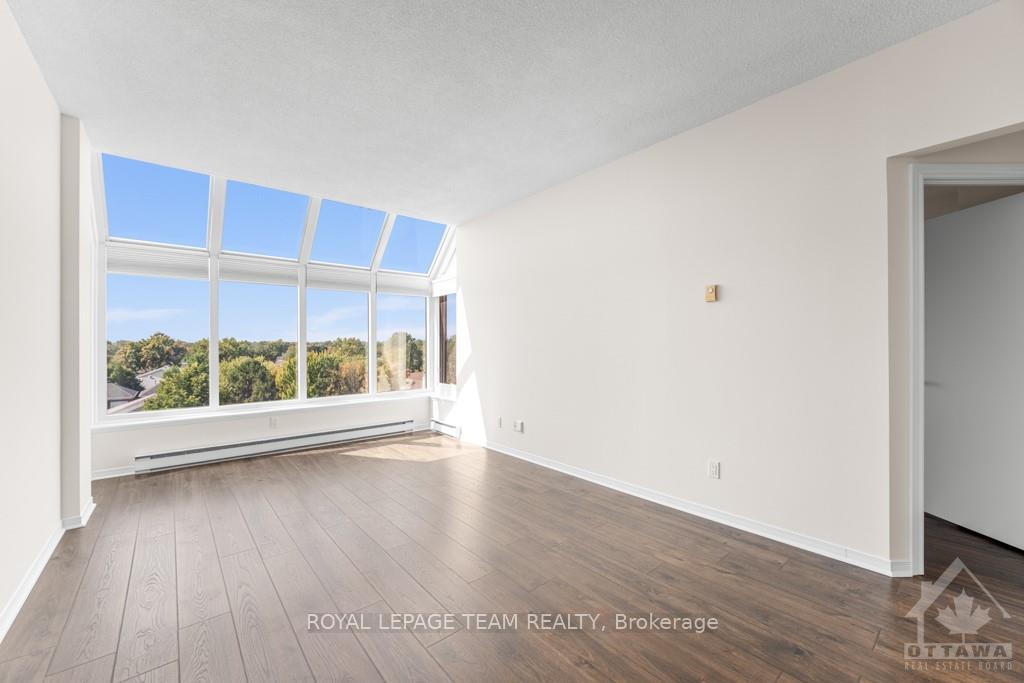Photo 6 of Unit 711, 225 Alvin Road, Ottawa, Manor Park — HOMEH