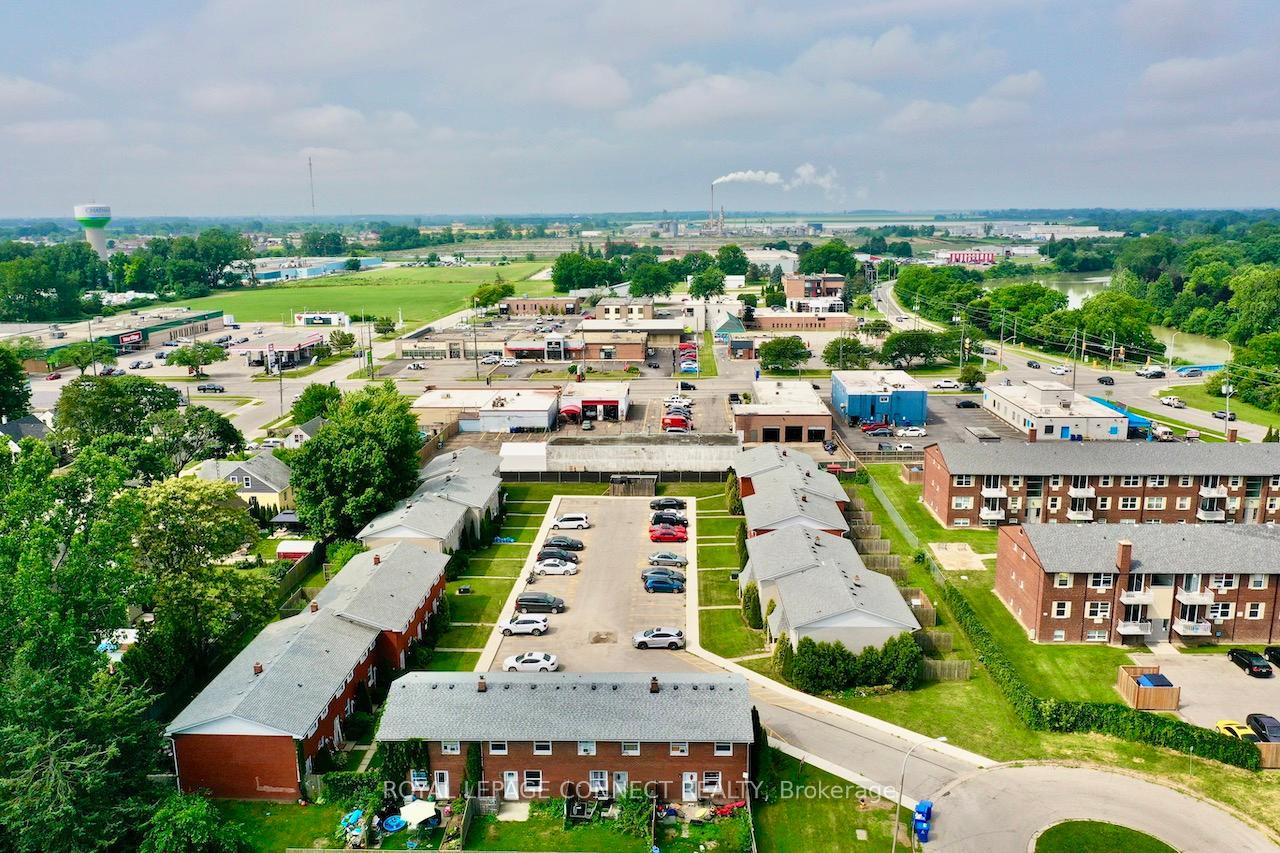 Photo 23 of Unit 13, 14 Orchard Place, Chatham-Kent — HOMEH