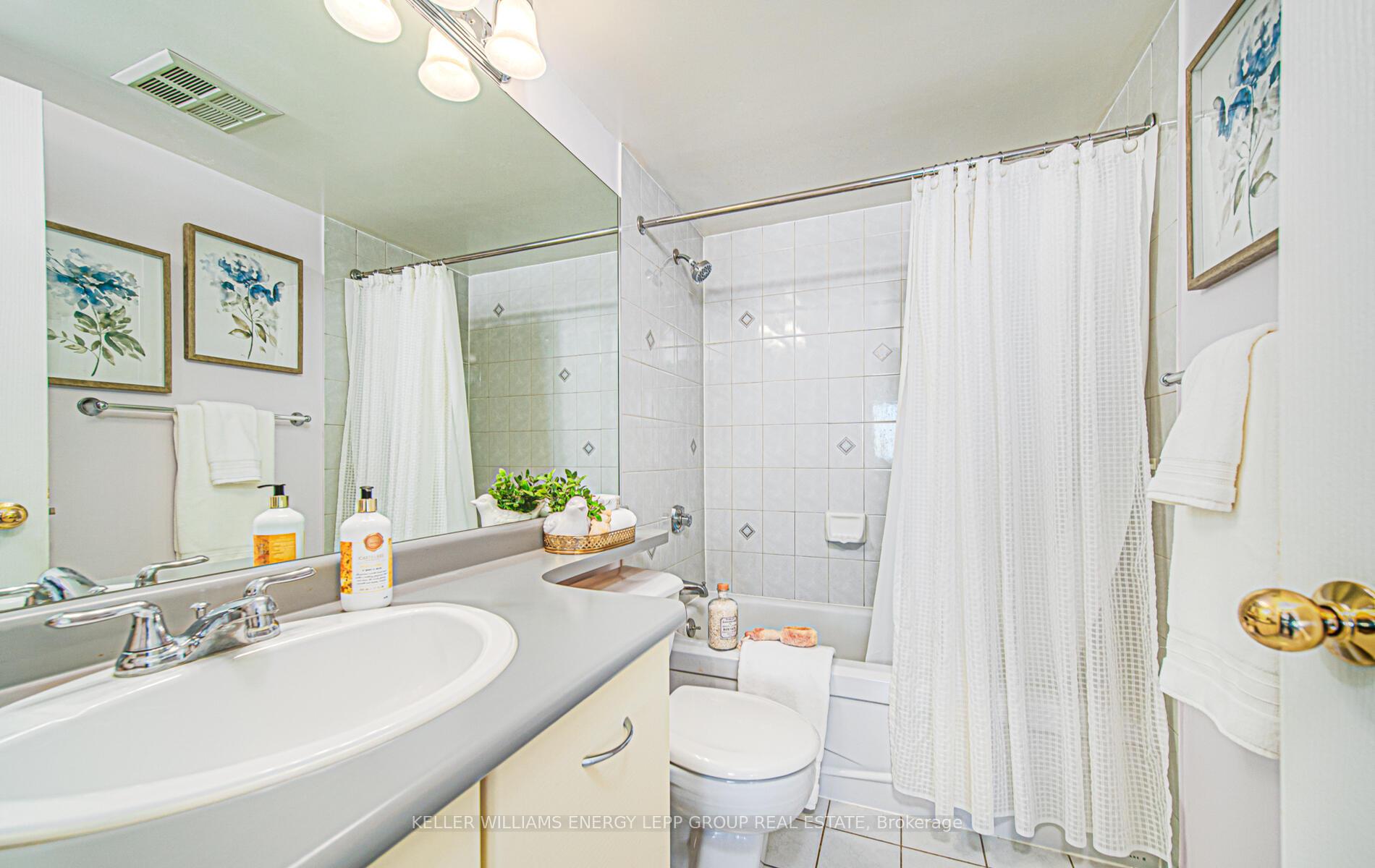 Photo 25 of Unit 1007, 712 Rossland Road E, Whitby, Pringle Creek — HOMEH