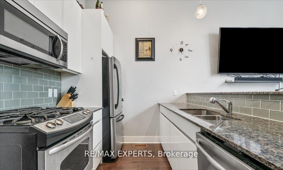 Photo 3 of Unit 101, 323 Kingston Road, Toronto, The Beaches — HOMEH