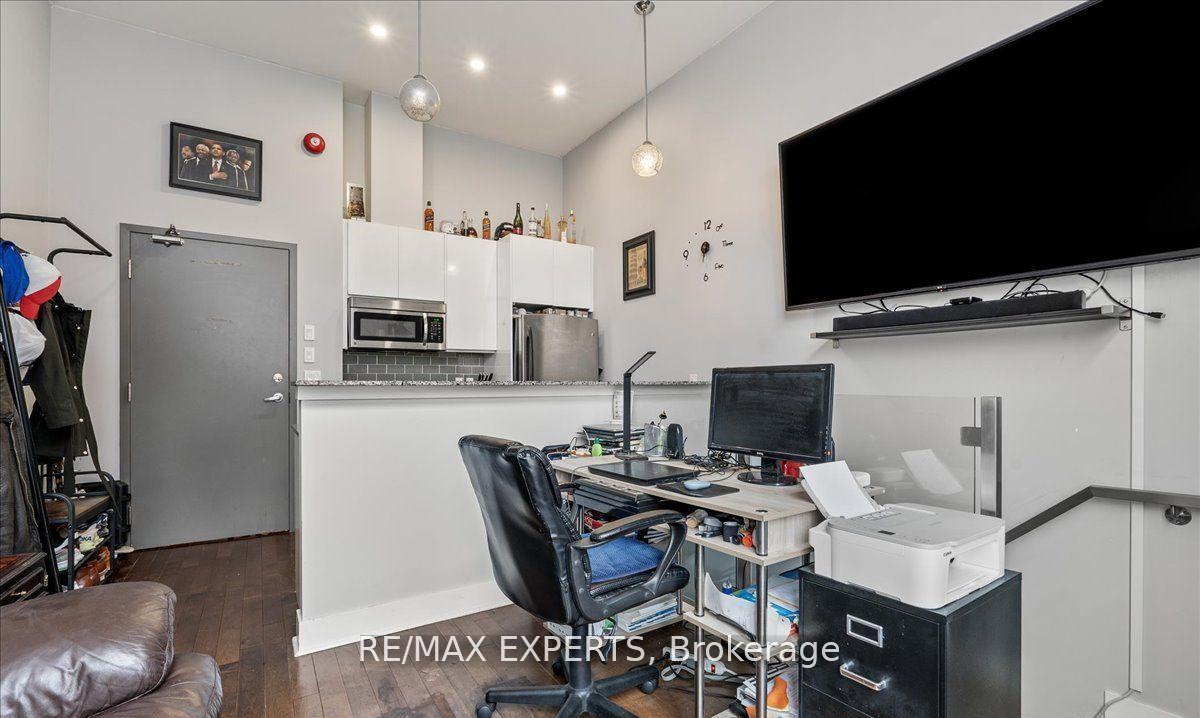 Photo 7 of Unit 101, 323 Kingston Road, Toronto, The Beaches — HOMEH