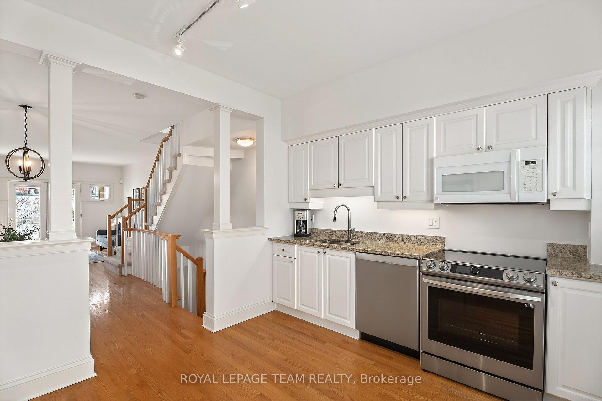 Photo 22 of 207 First Avenue, Ottawa, Glebe — HOMEH