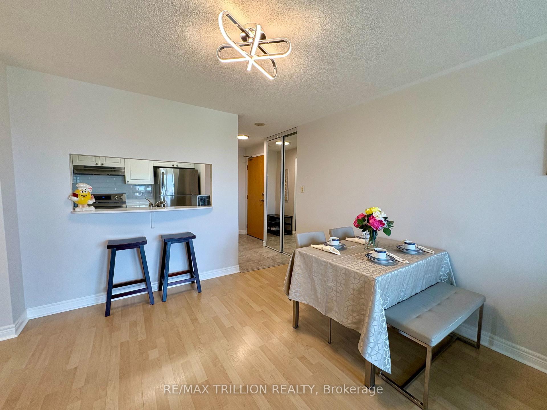 Photo 14 of Unit 1009, 399 South Park Road, Markham, Commerce Valley — HOMEH