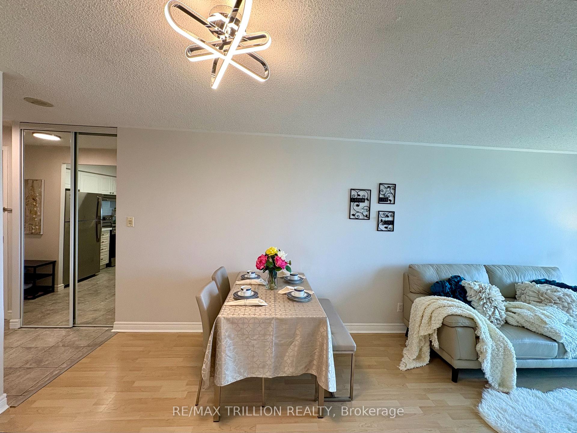 Photo 15 of Unit 1009, 399 South Park Road, Markham, Commerce Valley — HOMEH