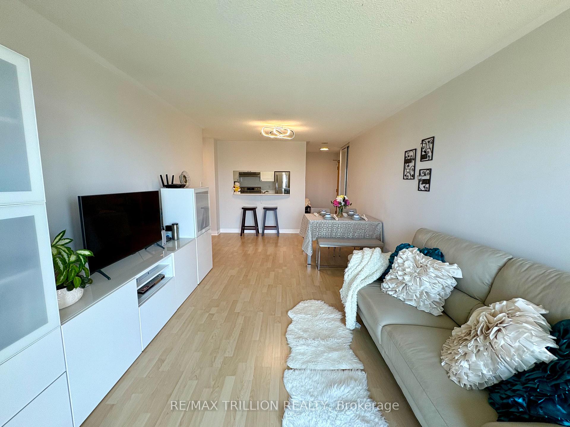 Photo 19 of Unit 1009, 399 South Park Road, Markham, Commerce Valley — HOMEH