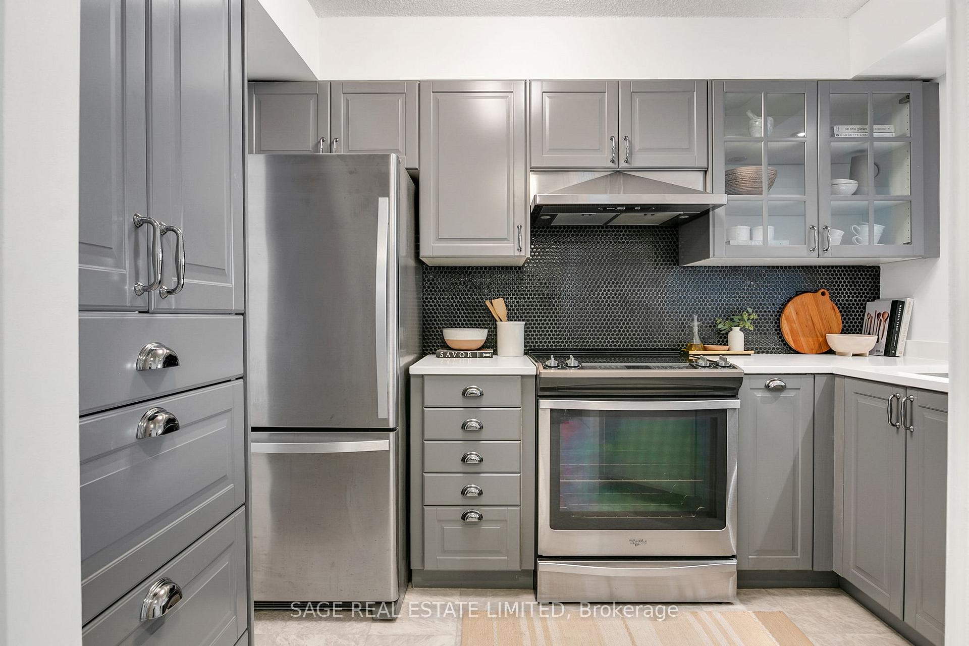 Photo 5 of Unit 912, 24 Wellesley Street W, Toronto, Bay Street Corridor — HOMEH