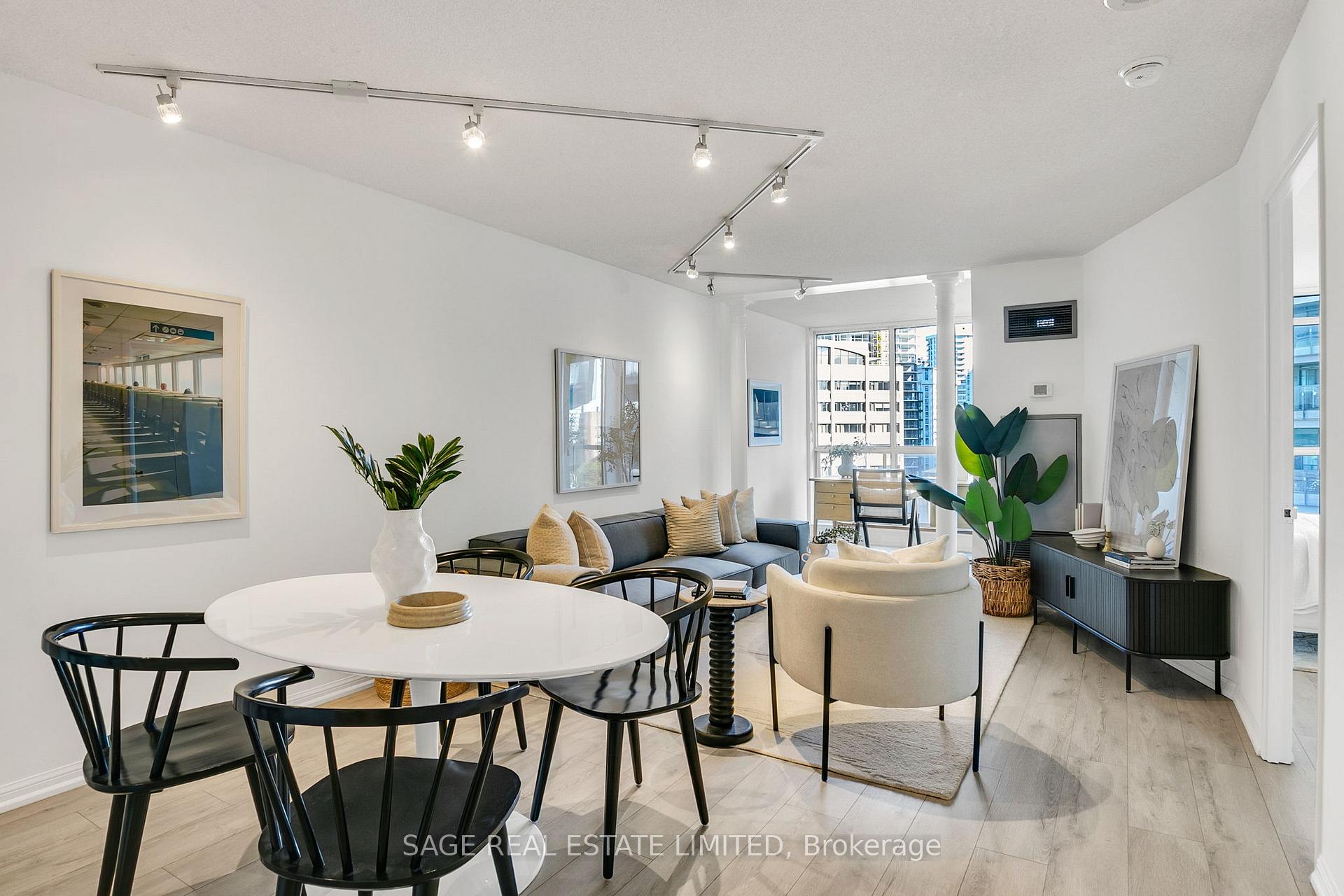 Photo 9 of Unit 912, 24 Wellesley Street W, Toronto, Bay Street Corridor — HOMEH