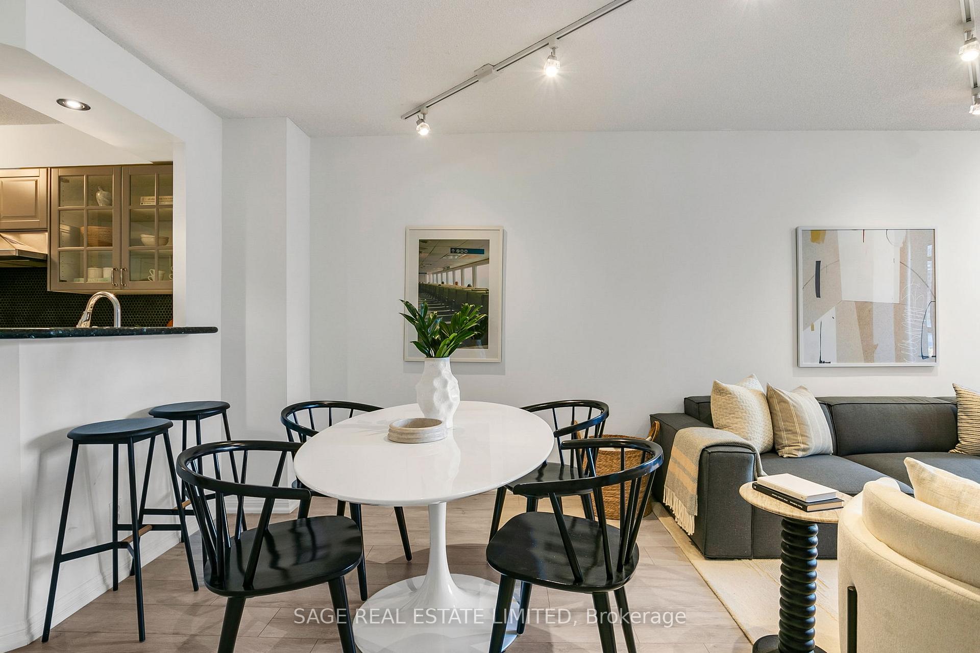 Photo 10 of Unit 912, 24 Wellesley Street W, Toronto, Bay Street Corridor — HOMEH